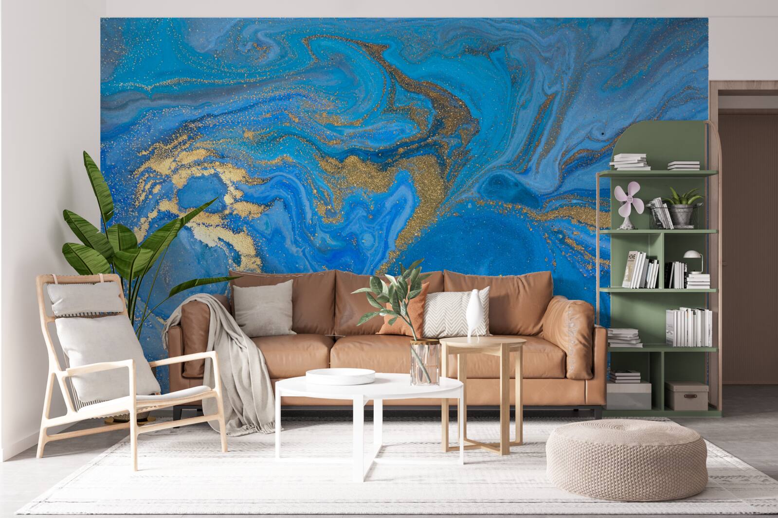 Papier peint bleu et or dans le style marbre