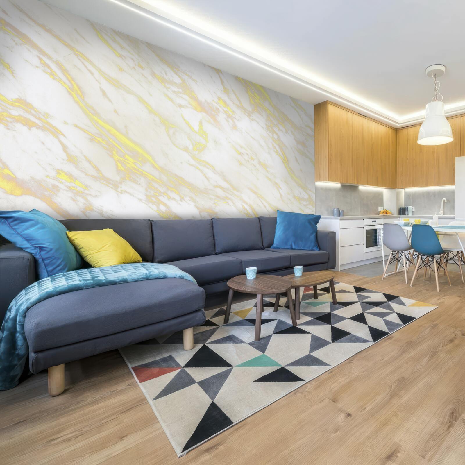 Papier peint marbre blanc avec teinte dorée