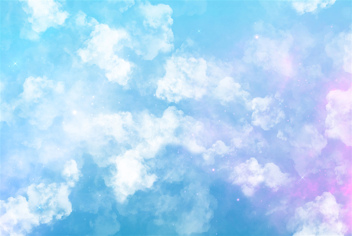 Papier peint firmament, agréable à l'œil par son éclat et ses nuages blancs comme la neige