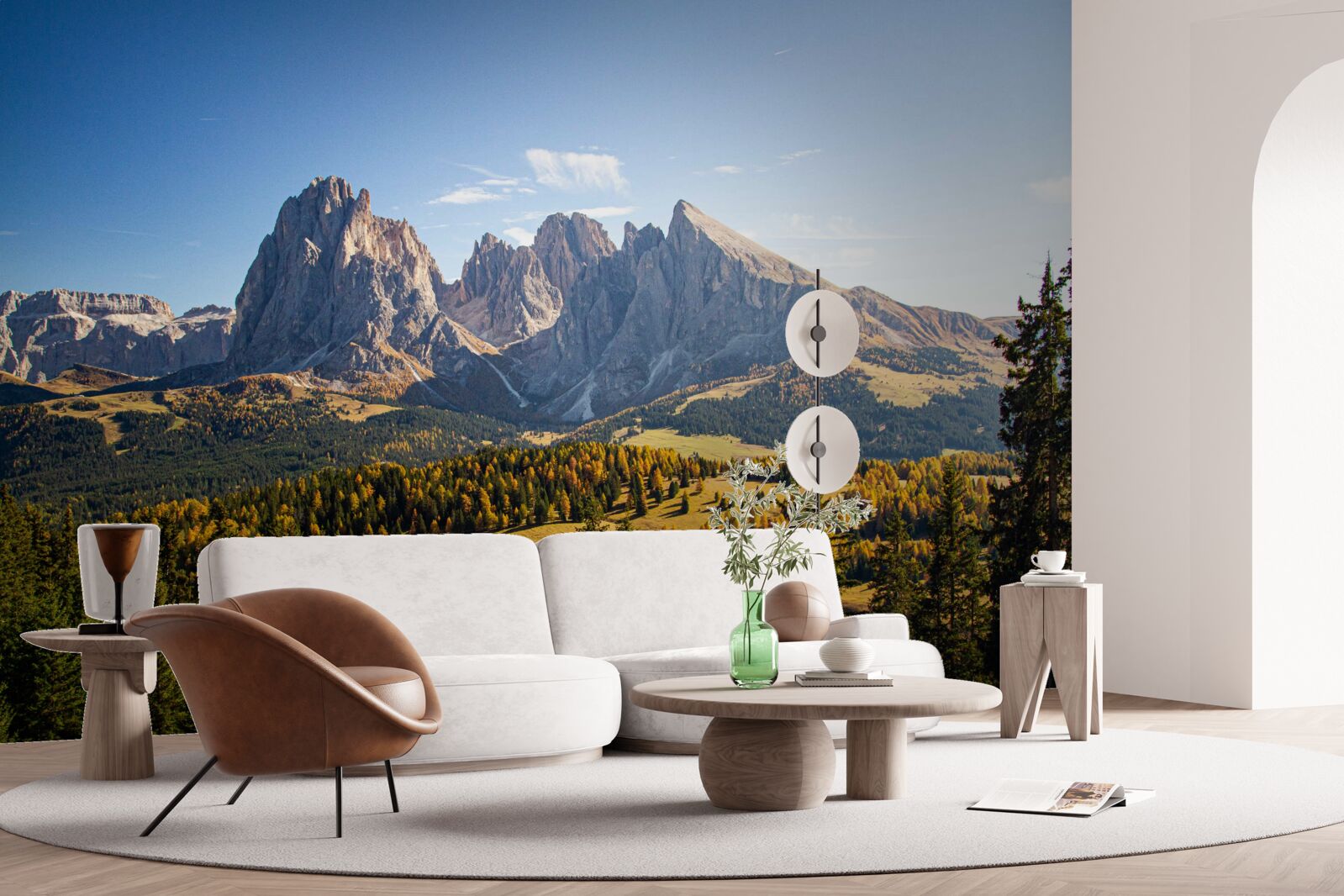 Papier peint forêt dense et montagnes langkofel impressionnantes