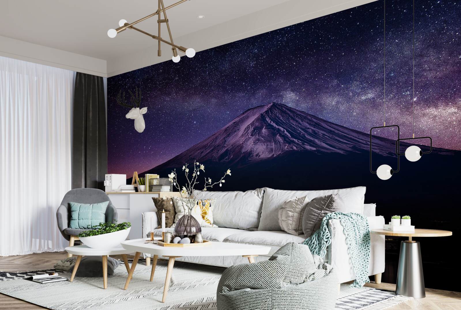 Papier peint ciel étoilé de couleur violette au-dessus du sommet de la montagne