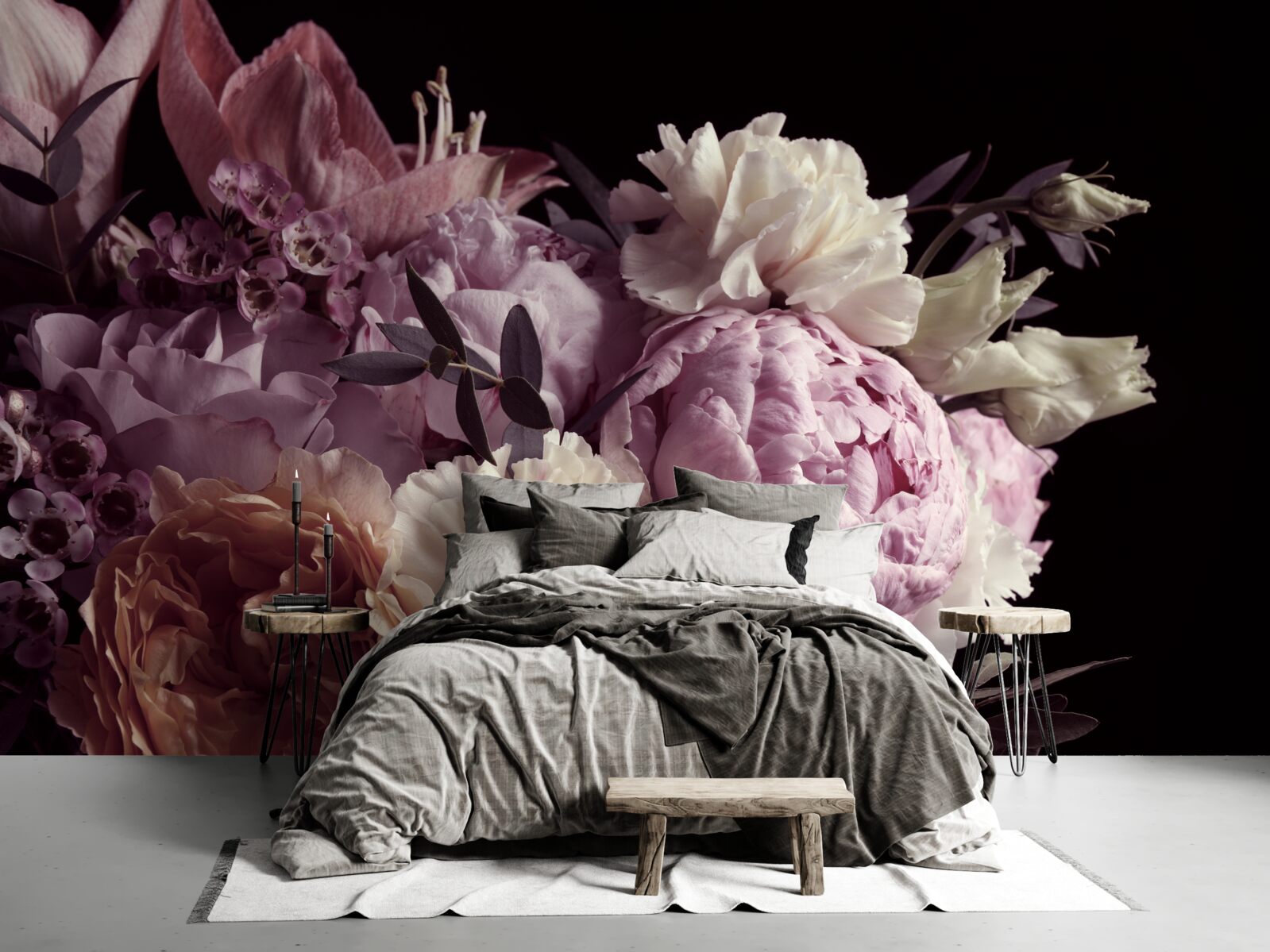 Papier peint bouquet de style vintage sur fond noir, rappelant l'automne