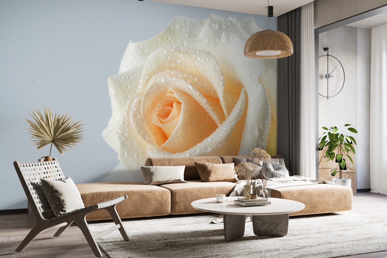 Papier peint gouttes d'eau sur une fleur de rose crème