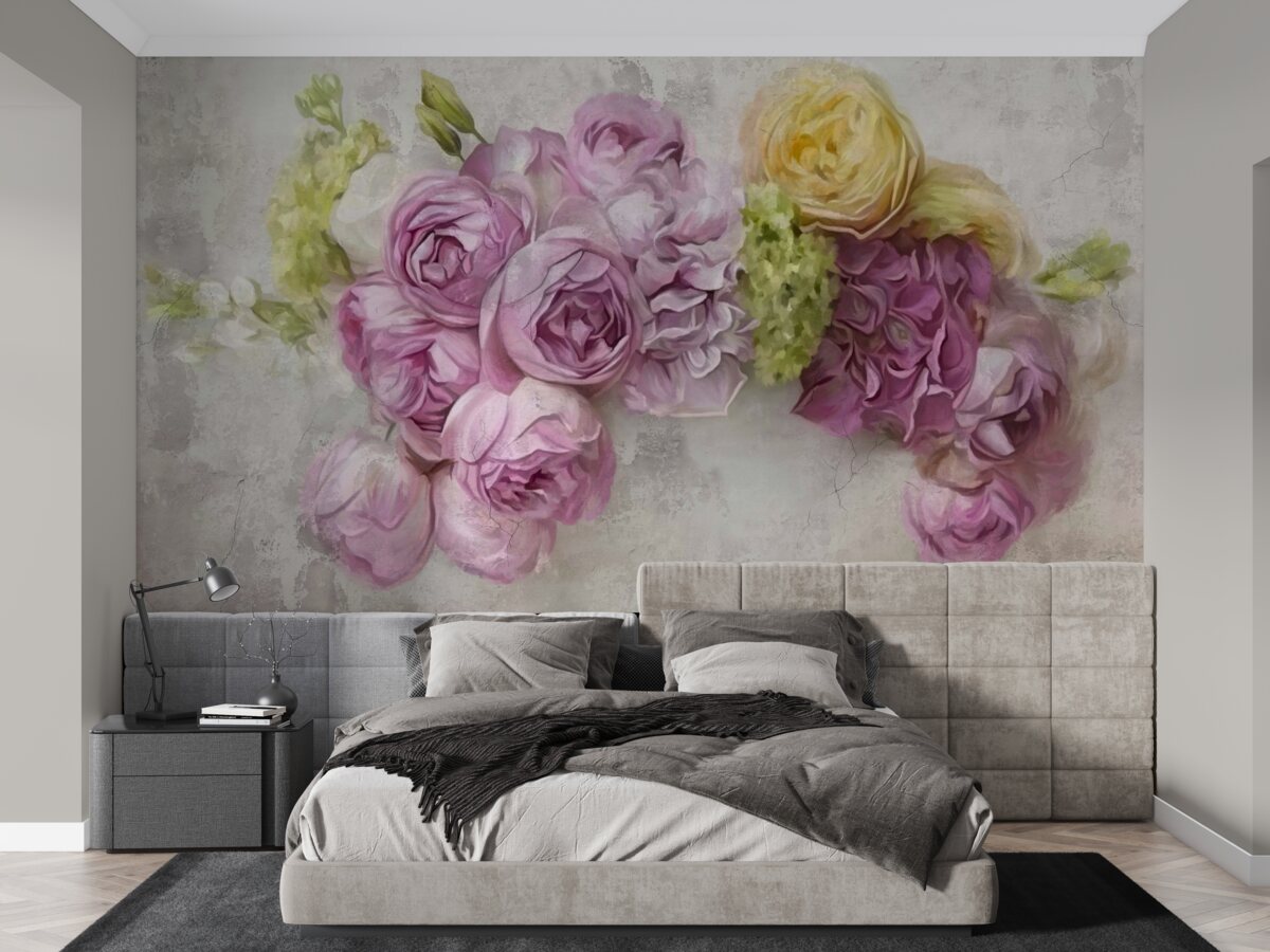 Papier peint composition avec des pivoines violettes