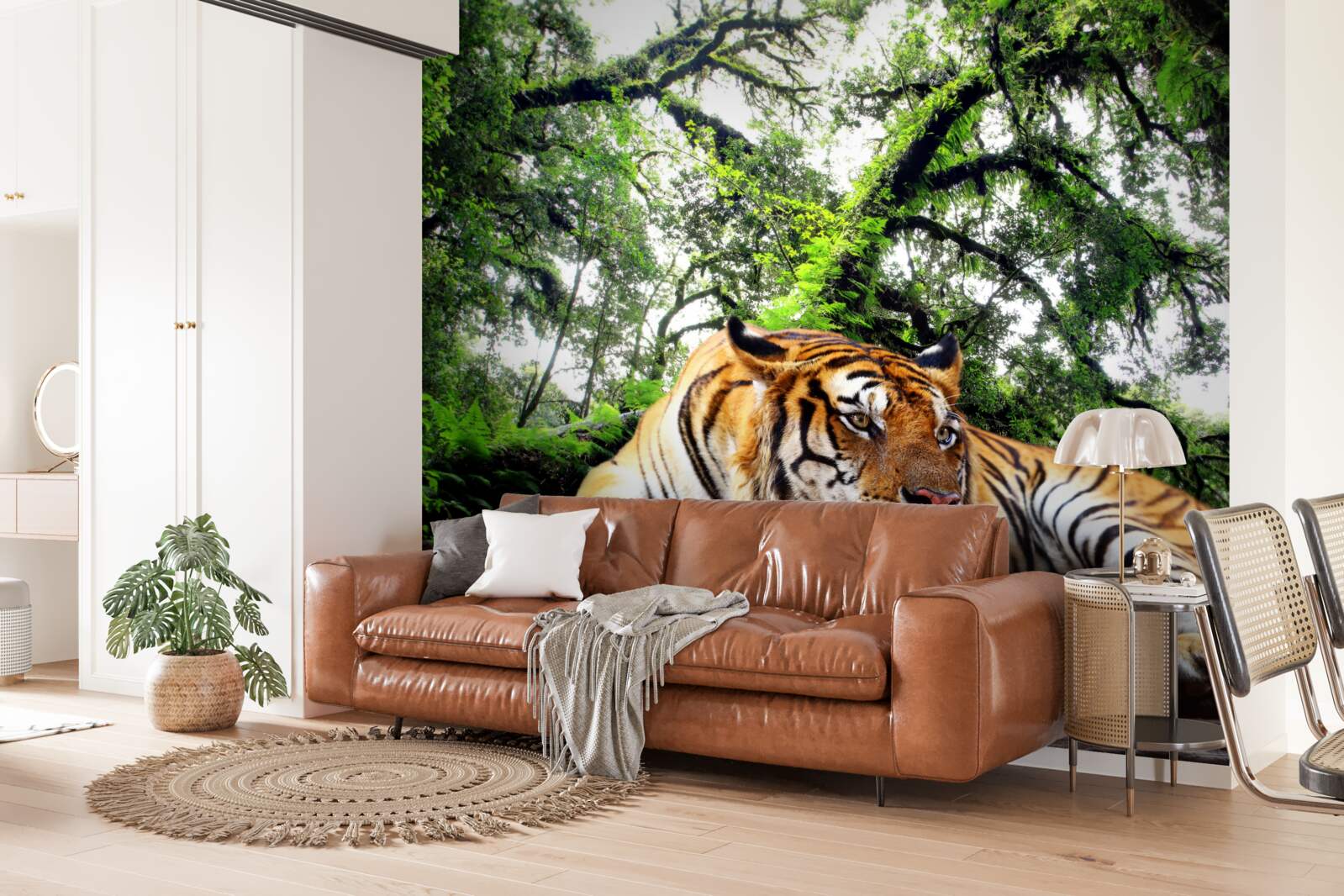 Papier peint un tigre se repose dans une jungle tropicale sauvage