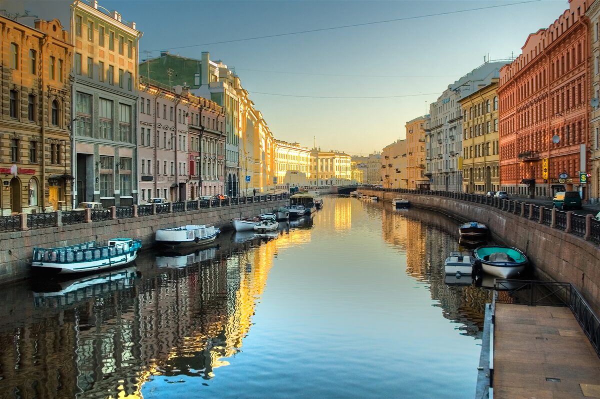 Papier peint le canal de sankt petersbourg est d'une grande beauté