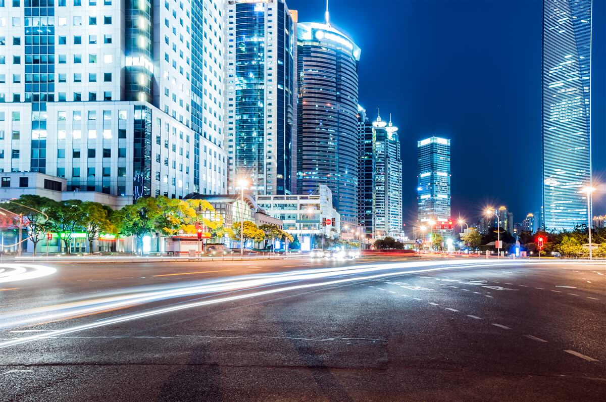 Papier peint autoroute de la ville de nuit sans âme