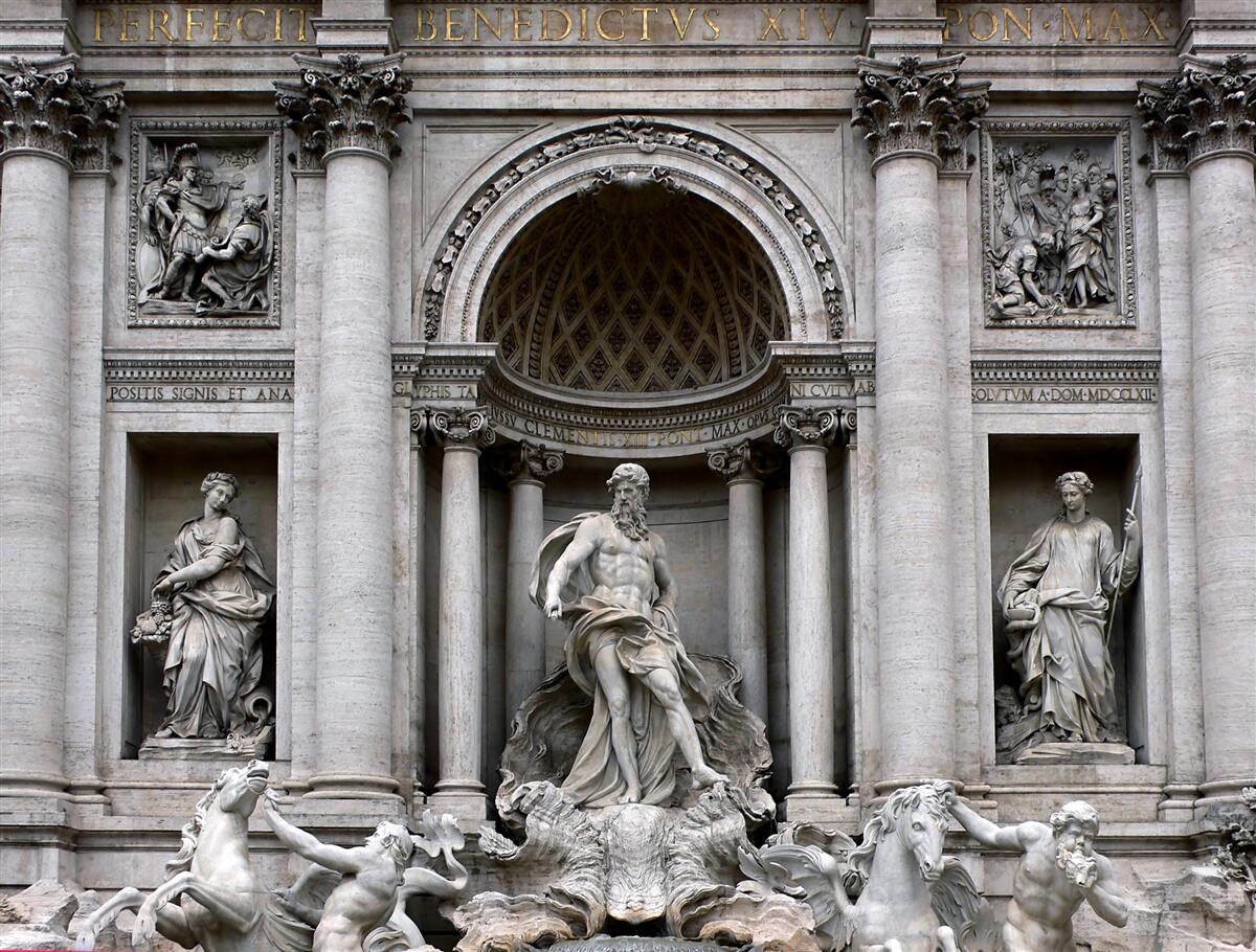 Papier peint statues de la fontaine de treves