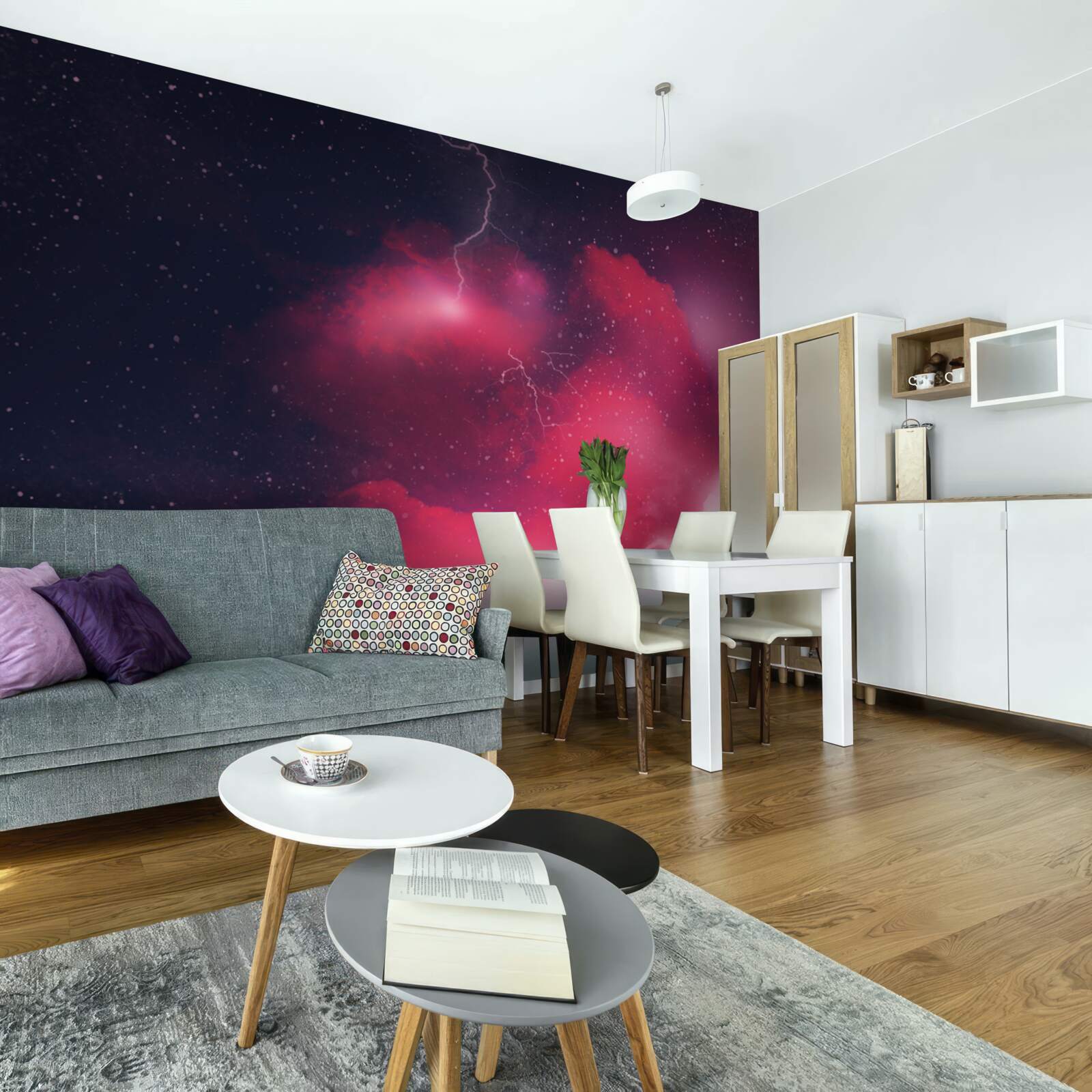 Papier peint des éclairs de tonnerre dans l'espace écarlate