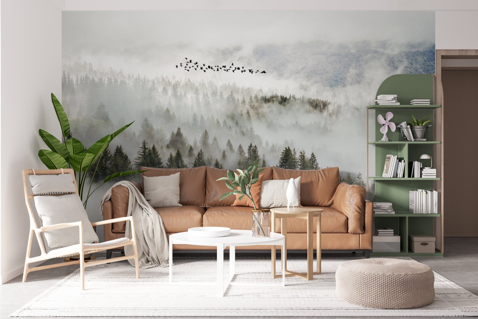 Papier peint un groupe d'oiseaux au-dessus d'un maquis montagneux nuageux