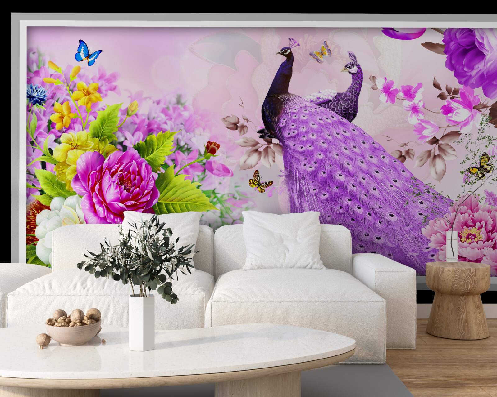 Papier peint parmi les fleurs, deux paons violets