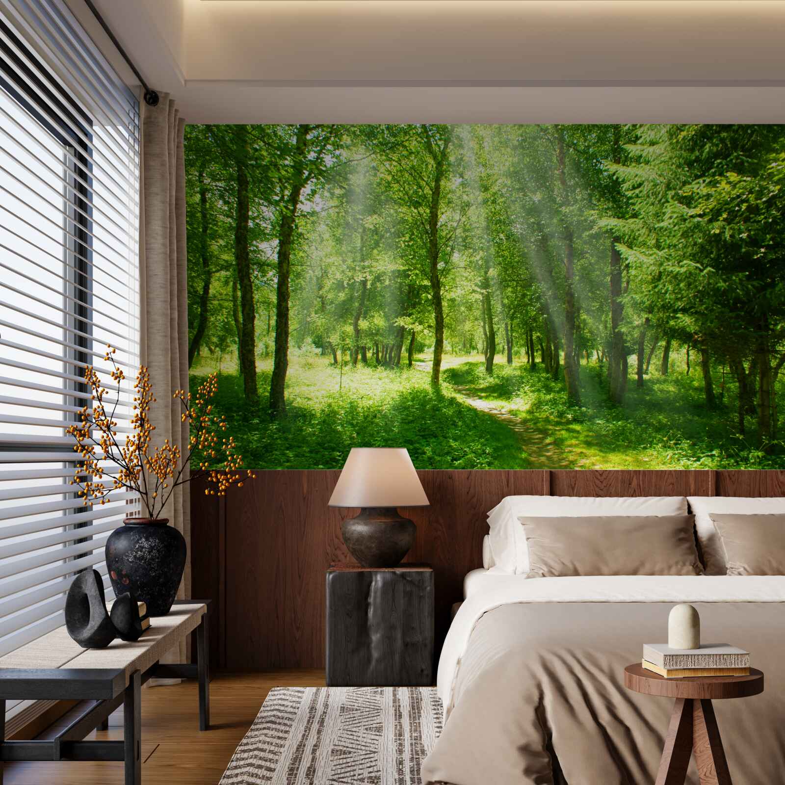 Papier peint les rayons du soleil brillent à travers les couronnes des arbres de la forêt