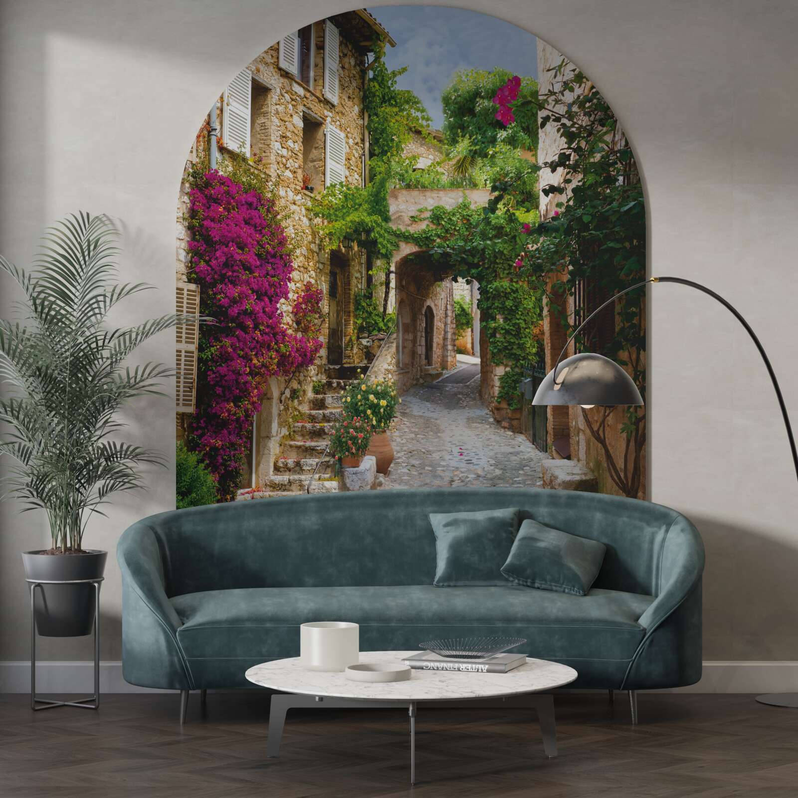 Papier peint la vieille rue s'anime avec la floraison du lierre