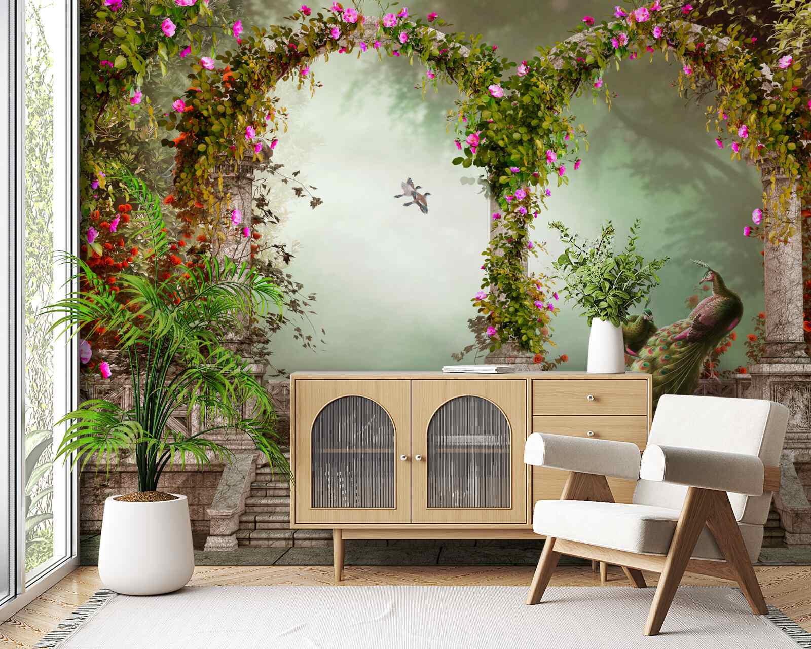 Papier peint paon dans des arches vertes couvertes de feuilles