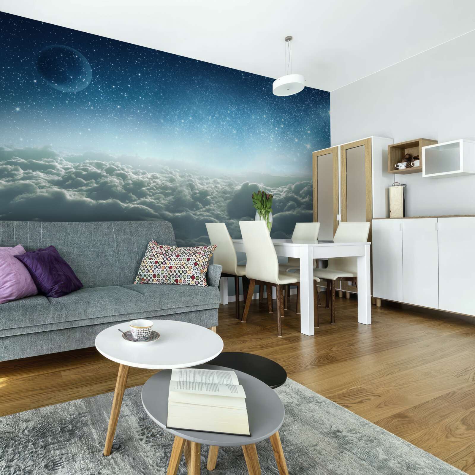 Papier peint des majestés nuageuses enchanteresses dans une nuit étoilée