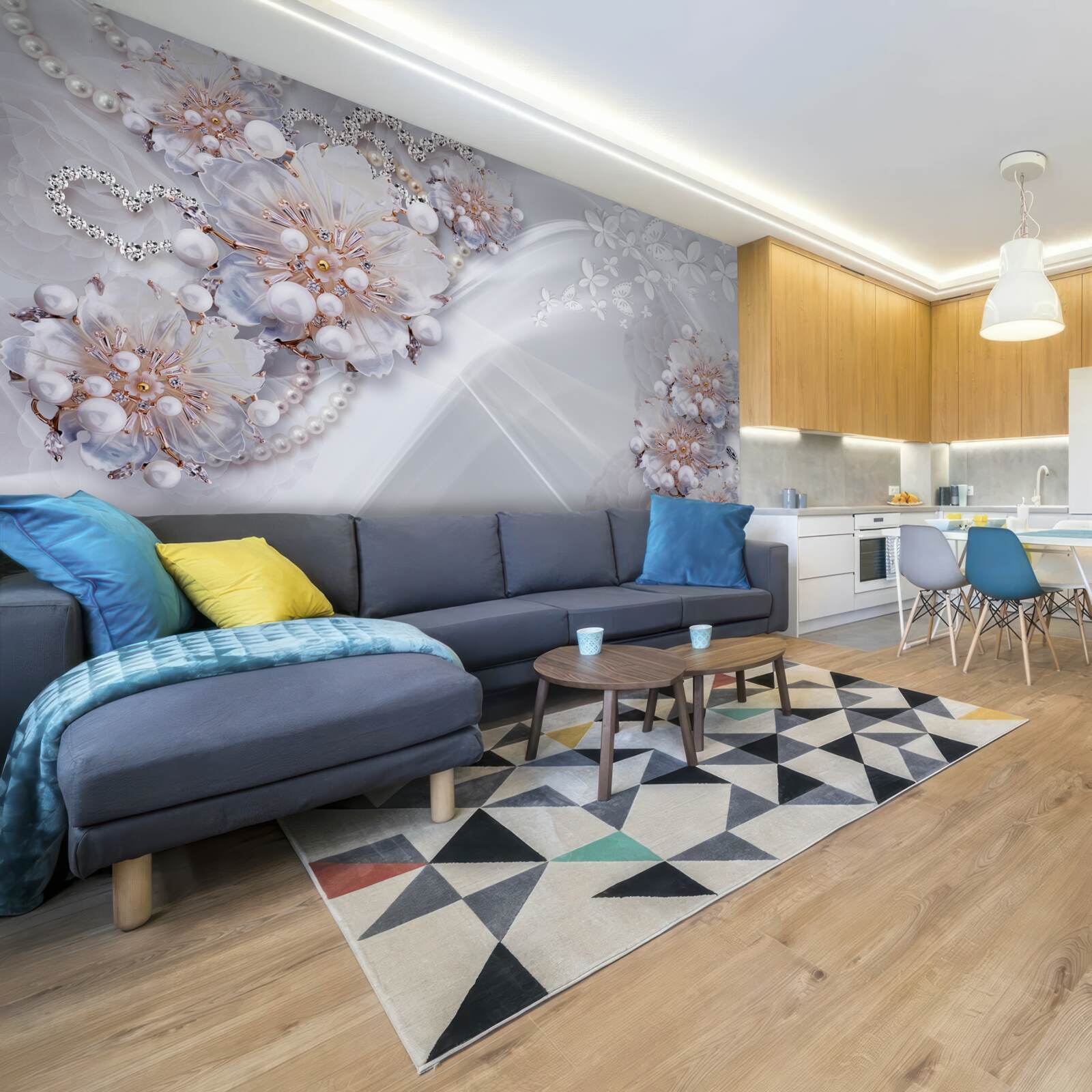 Papier peint sur la soie, de délicates fleurs décorées de perles