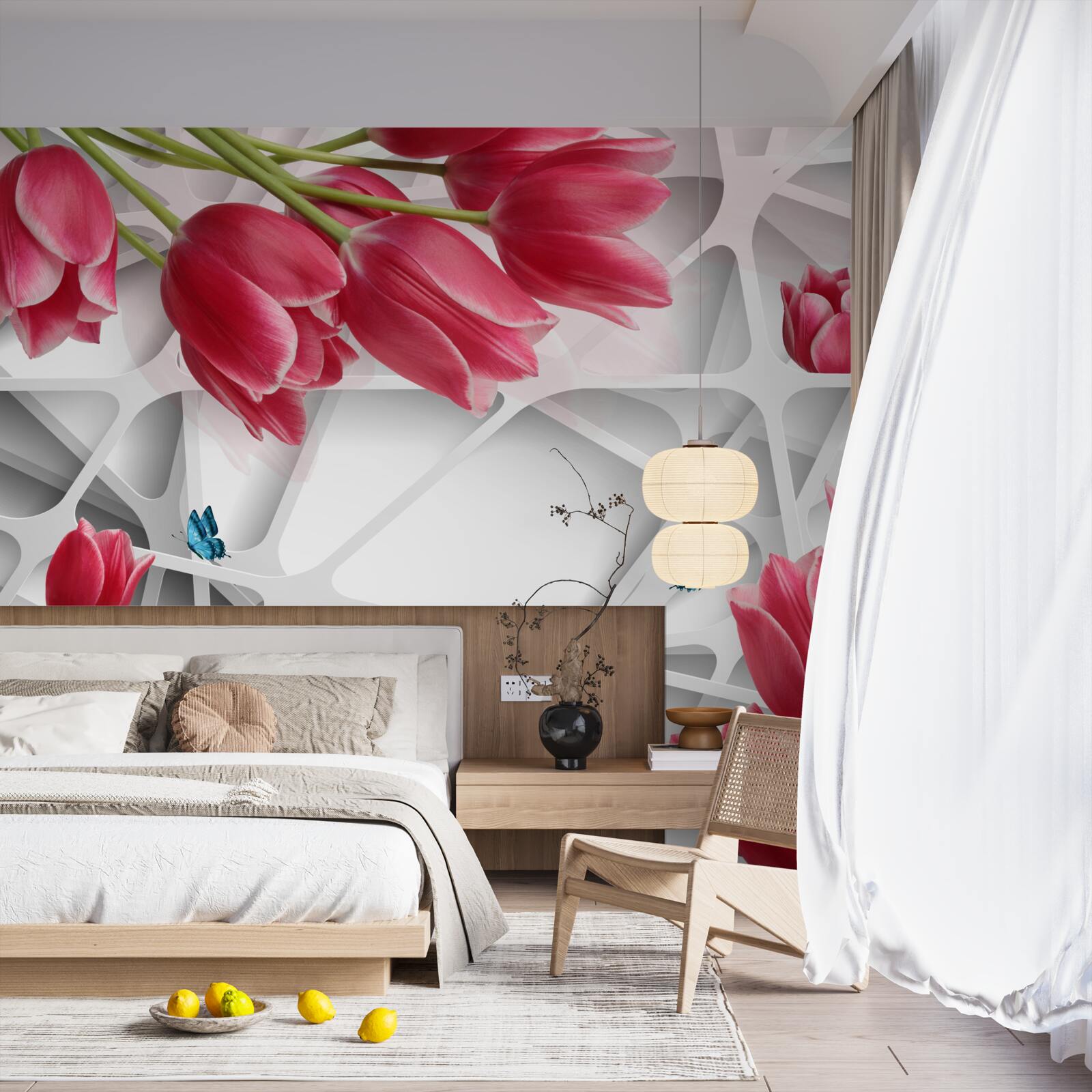 Papier peint papillons et bourgeons de tulipes écarlates