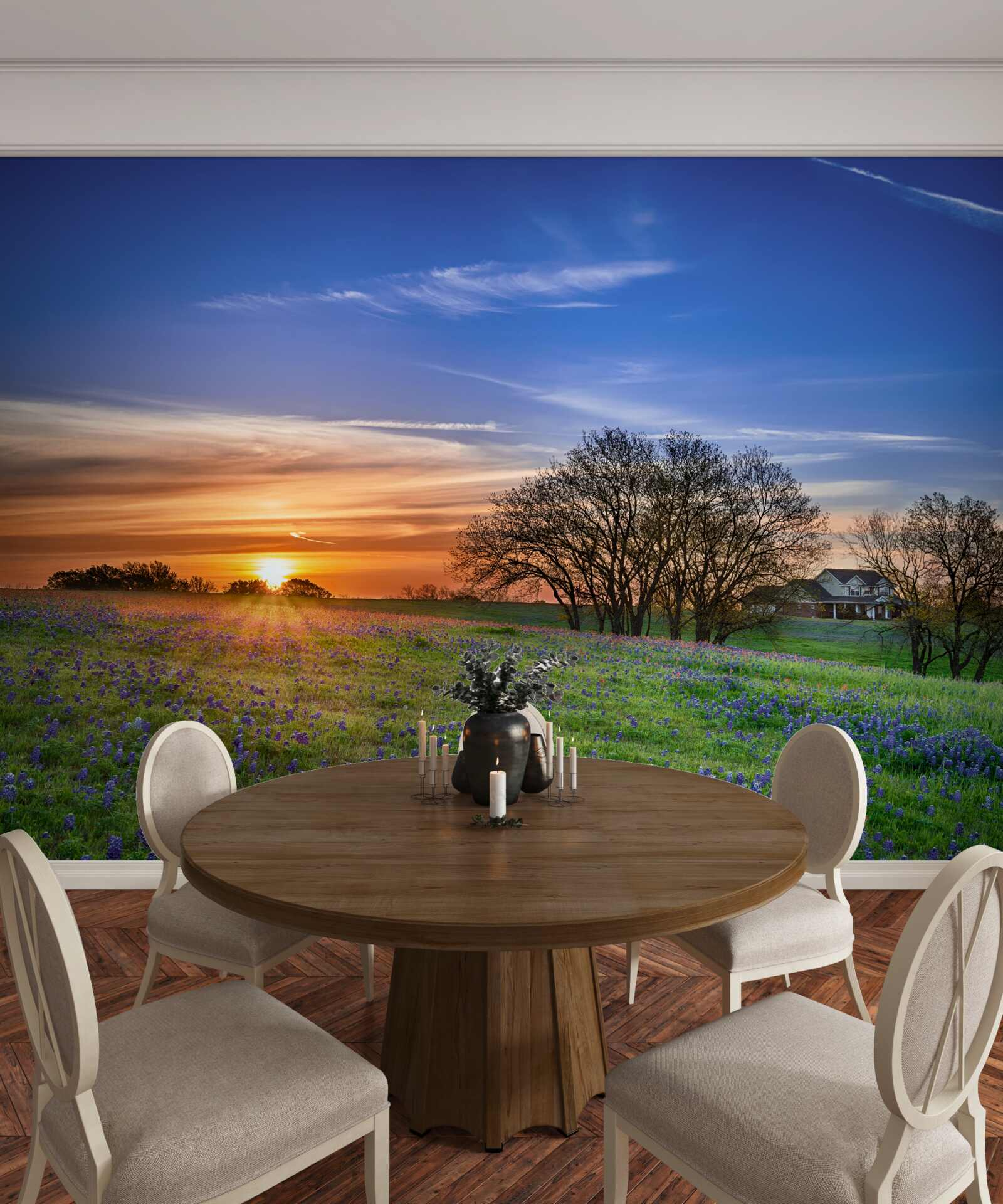 Papier peint le soleil se couche sur un champ de fleurs