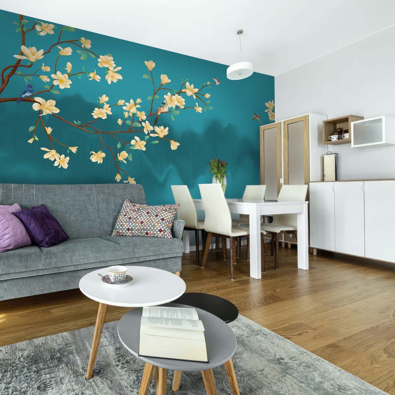 Papier peint Magnolia jaune en pleine floraison sur une eau mystique et brumeuse