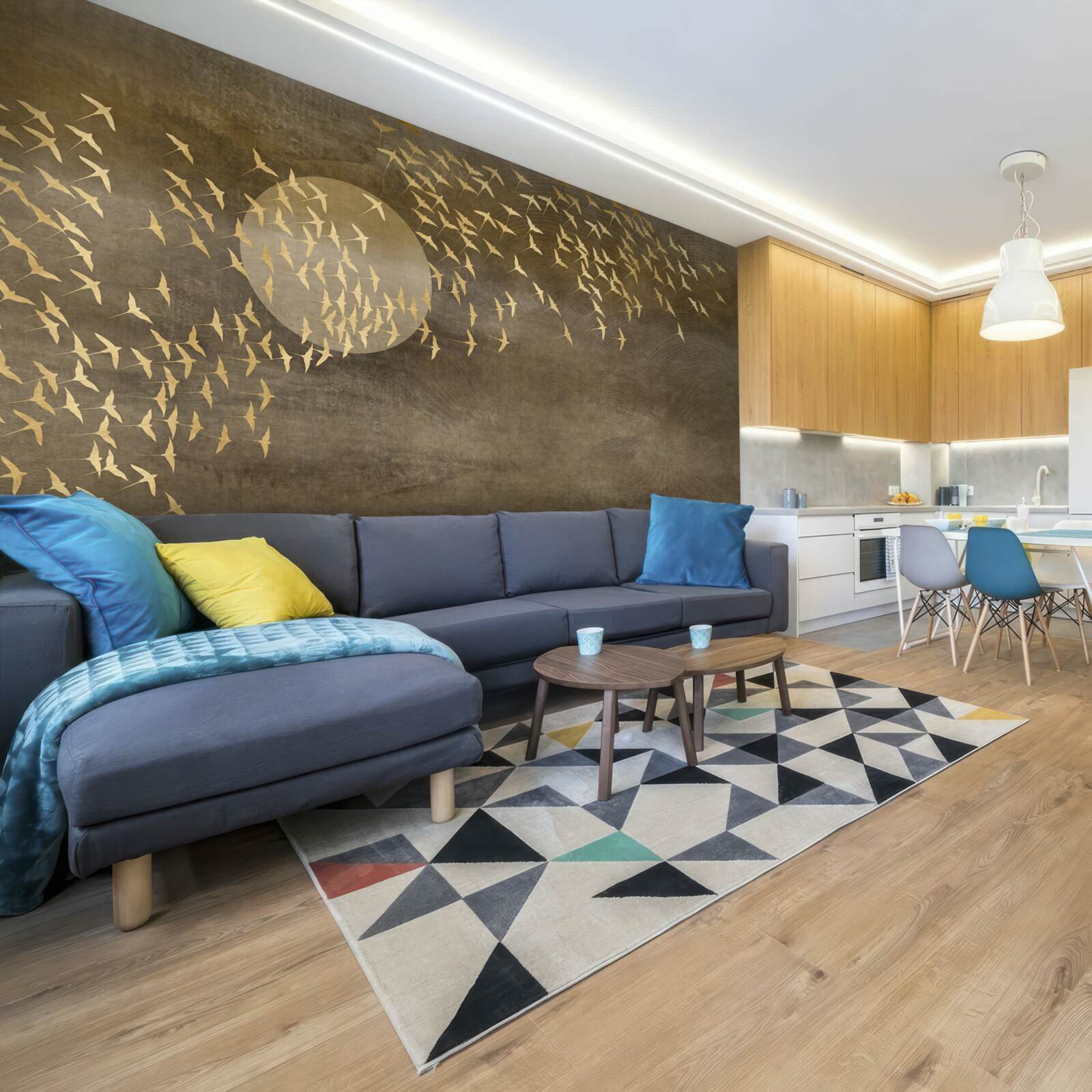 Papier peint Mites près de la lumière d'une lampe de chevet