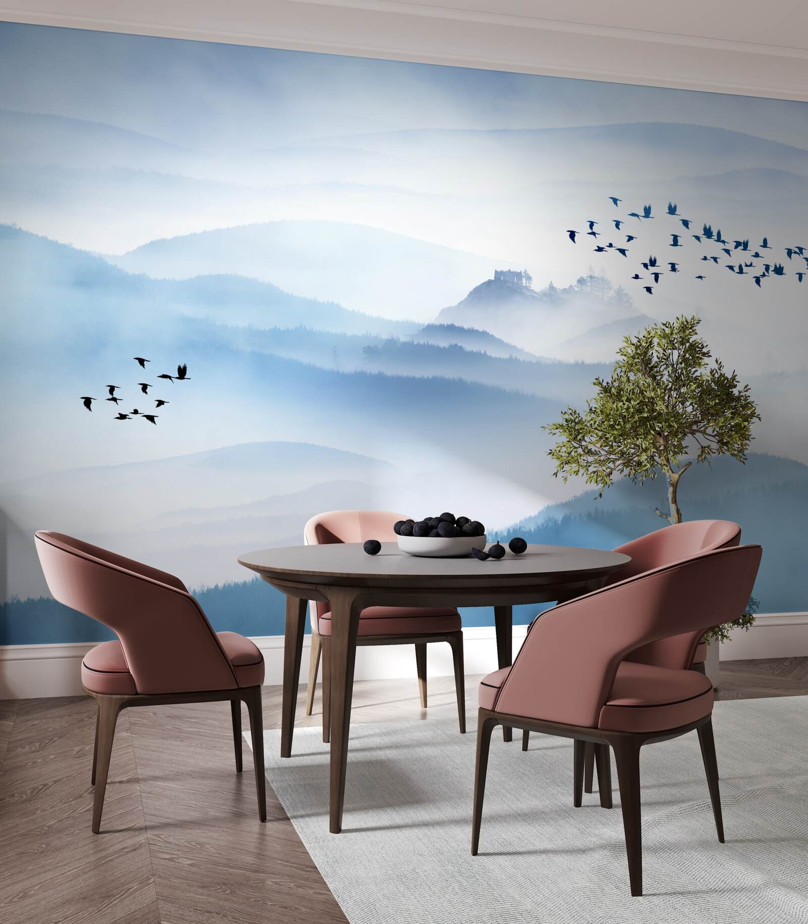 Papier peint des groupes d'oiseaux s'élèvent au-dessus des sommets brumeux