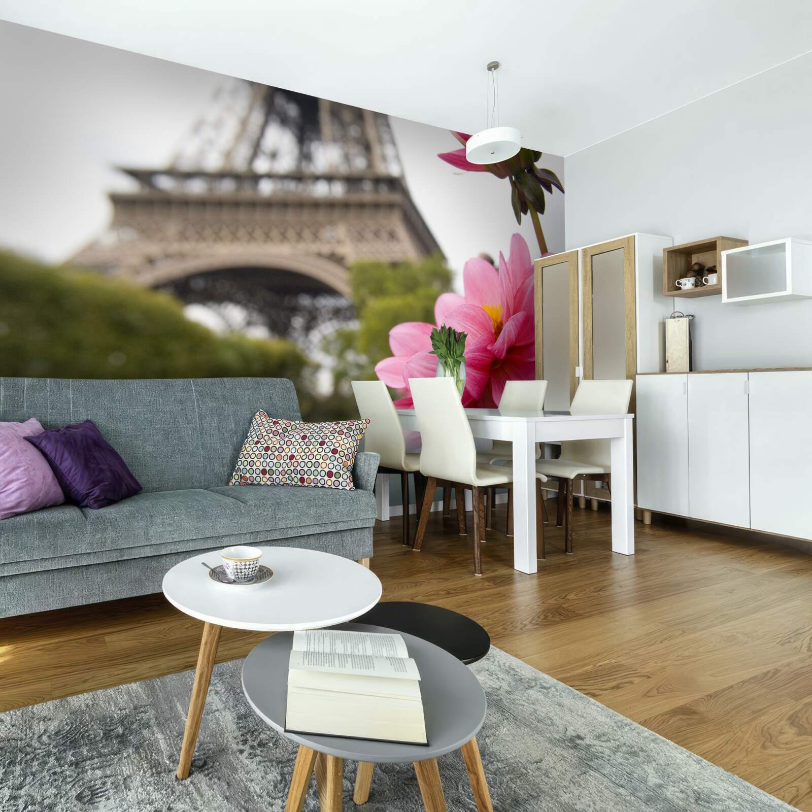 Papier peint des fleurs éblouissantes et luxuriantes dans la capitale française