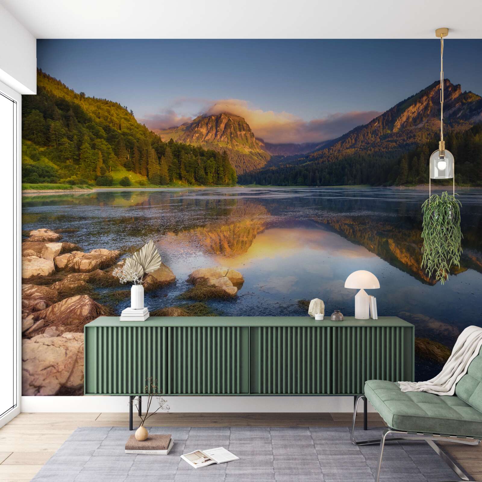 Papier peint coucher de soleil sur un lac de montagne calme