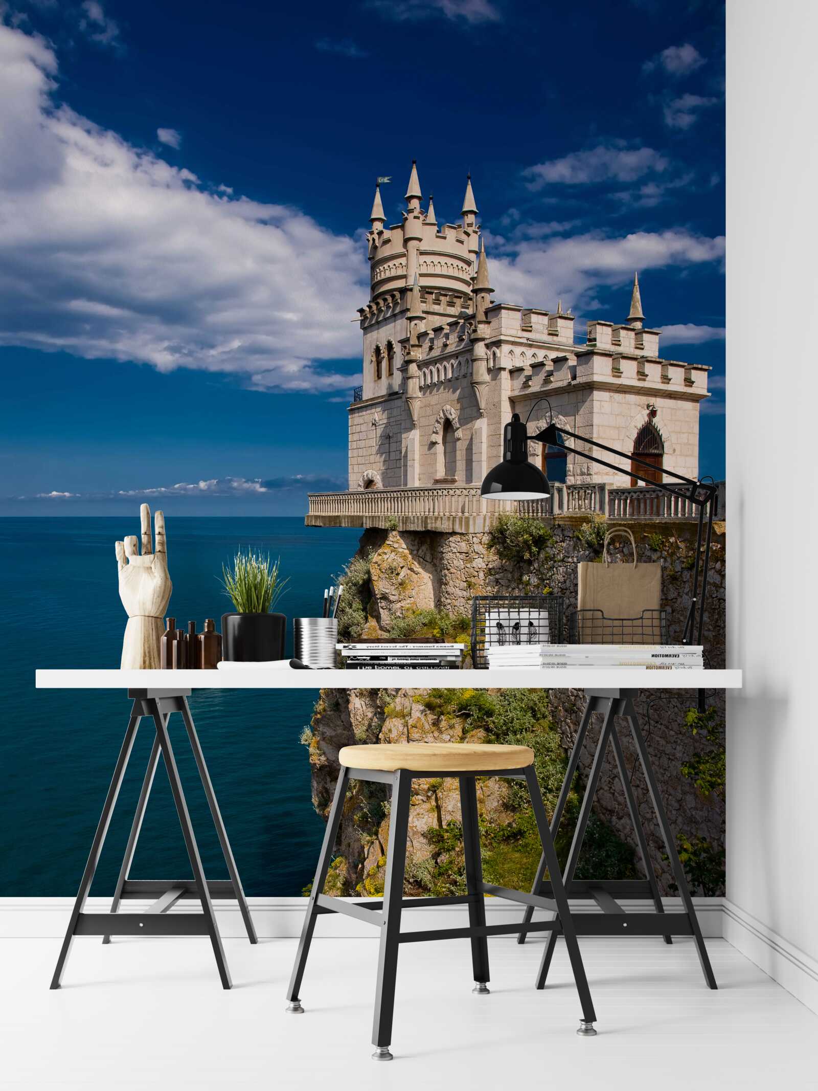 Papier peint forteresse au bord d'une falaise maritime