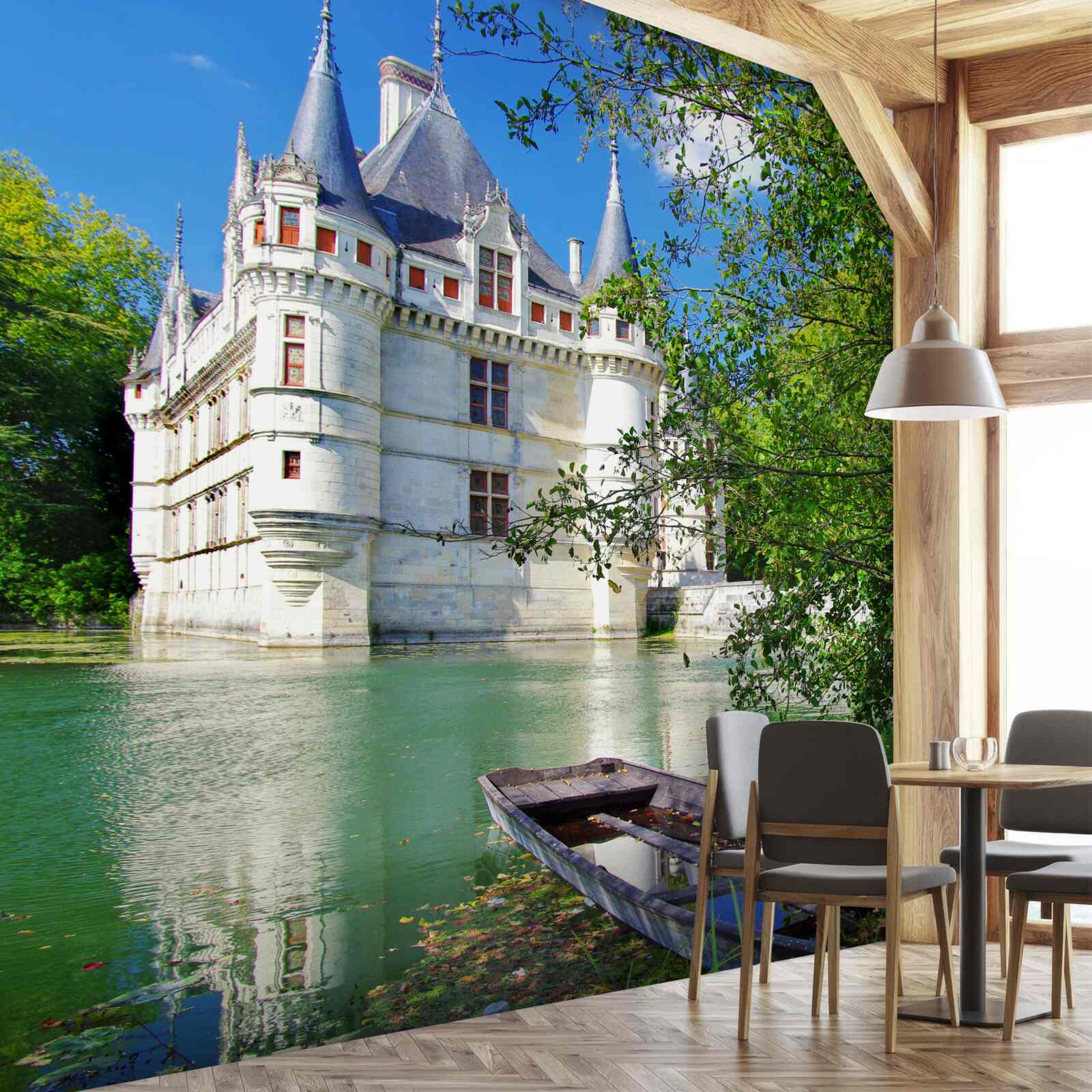 Papier peint le palais d'été est situé au bord d'un lac