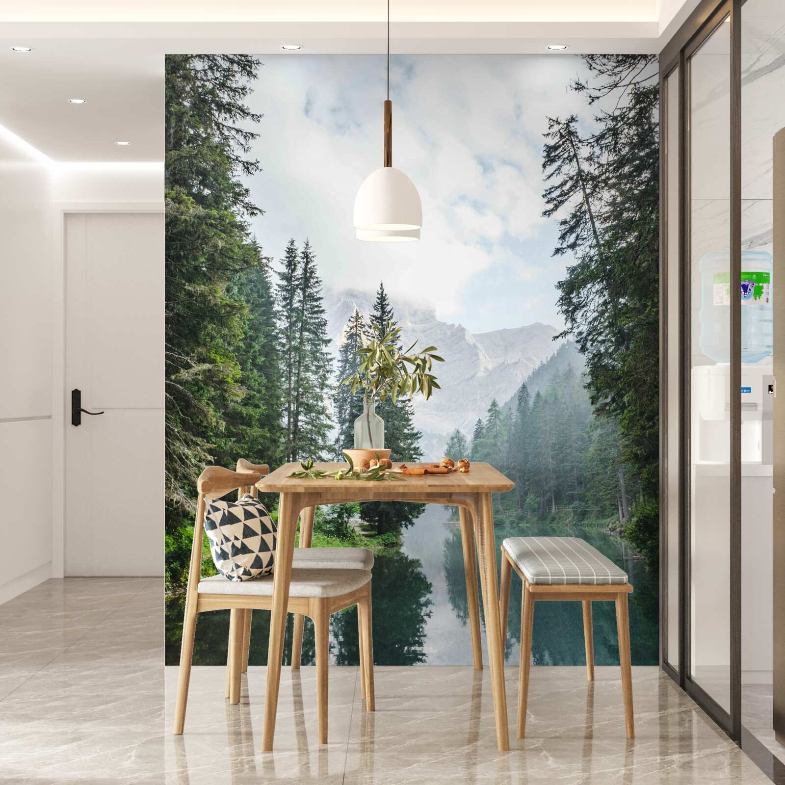 Papier peint une rivière de montagne enveloppée de brume coule silencieusement