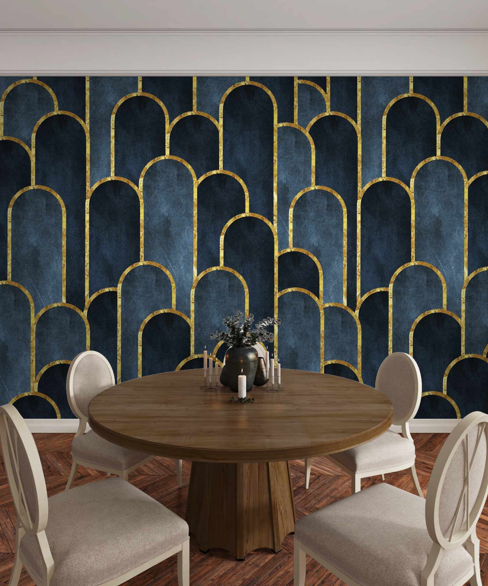 Papier peint accents dorés sur des tops noirs et aérés