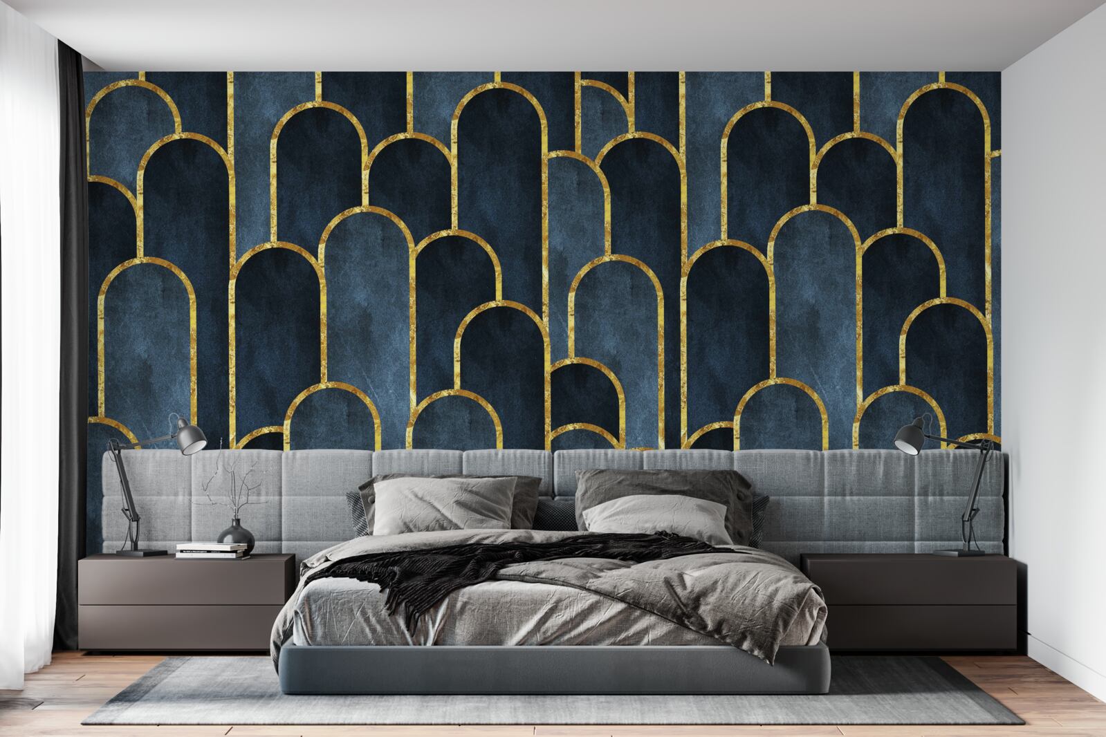 Papier peint accents dorés sur des tops noirs et aérés