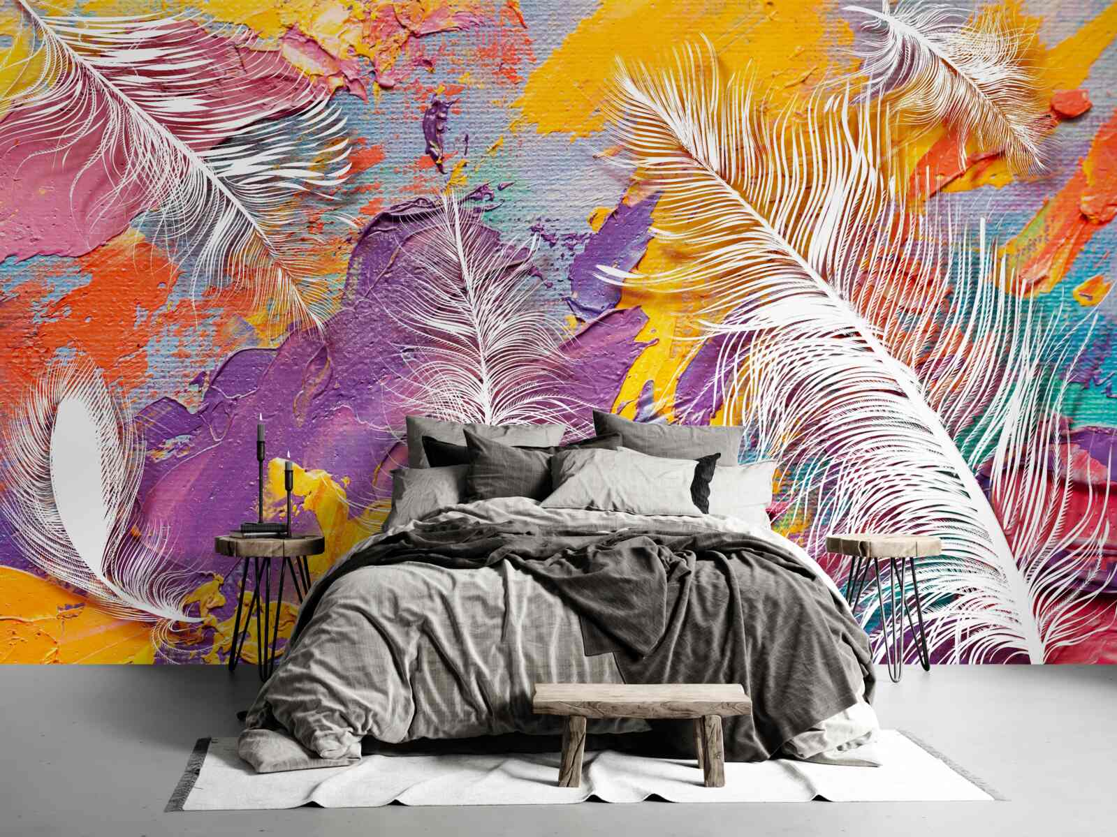 Papier peint tons intenses et plumes blanches