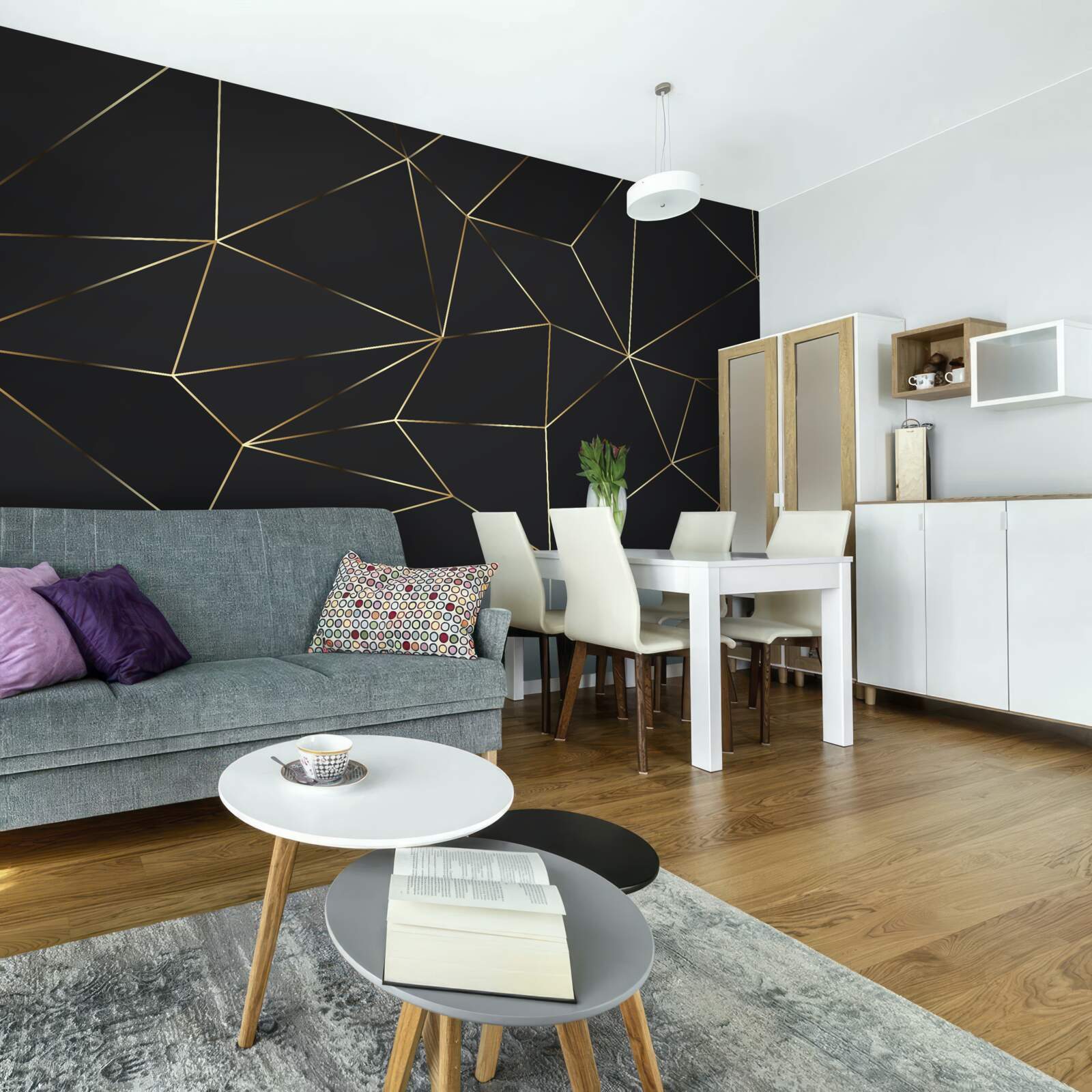 Papier peint formes géométriques aux bords dorés