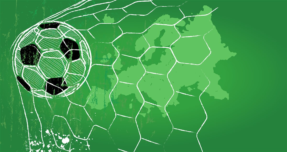 Papier peint silhouette d'un ballon de football et d'un filet se détachant sur un fond vert