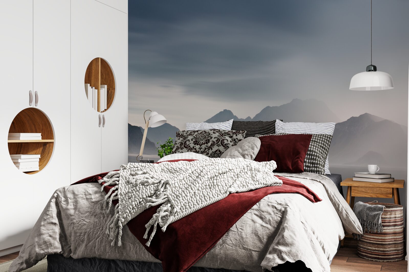 Papier peint un brouillard épais descend dans les eaux menant aux montagnes