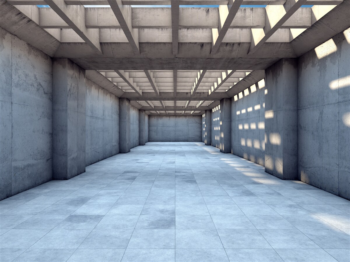 Papier peint couloir très éclairé dont le plafond est recouvert d'une grille en bois