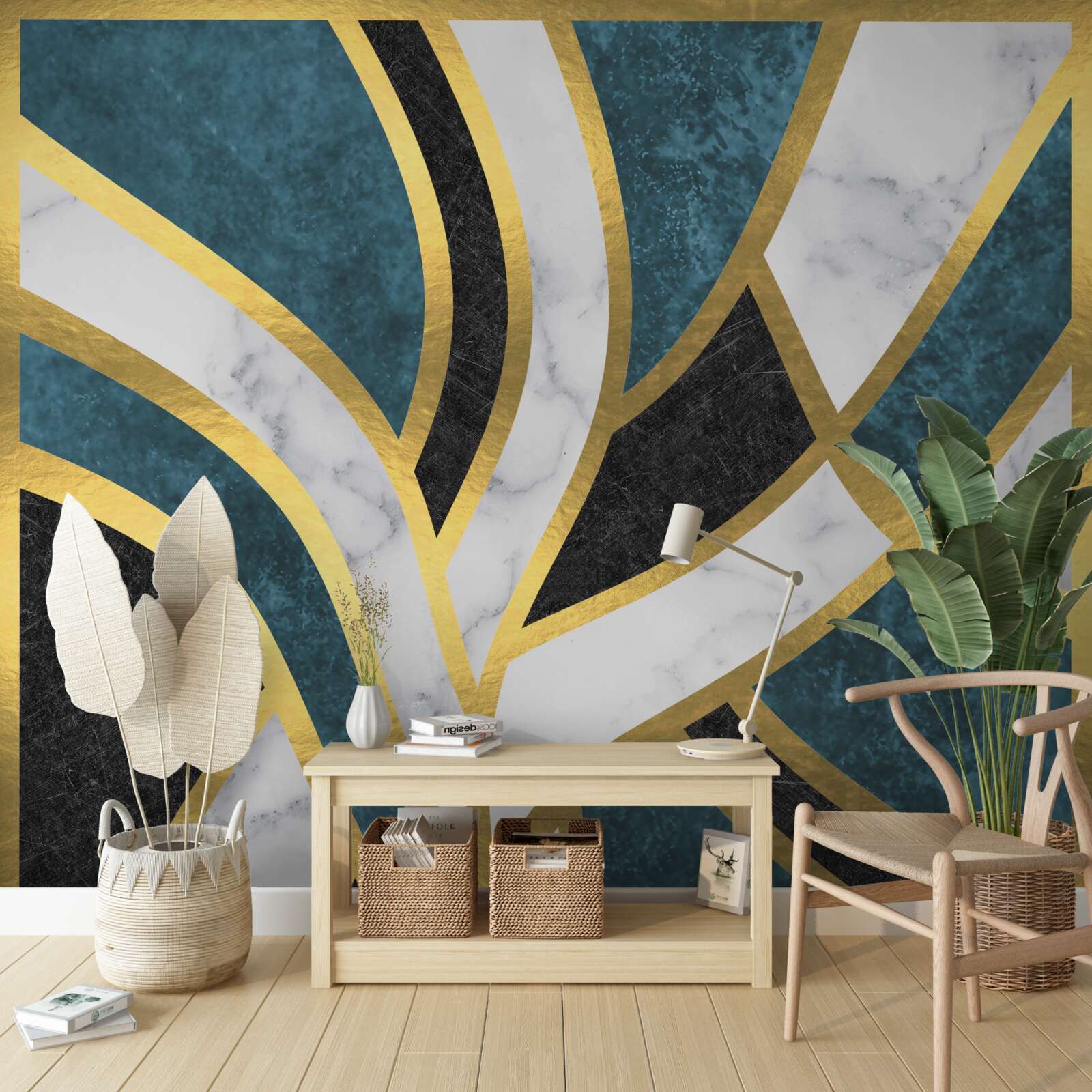 Papier peint des figures dorées, aux contours lisses, se rejoignant au centre de la