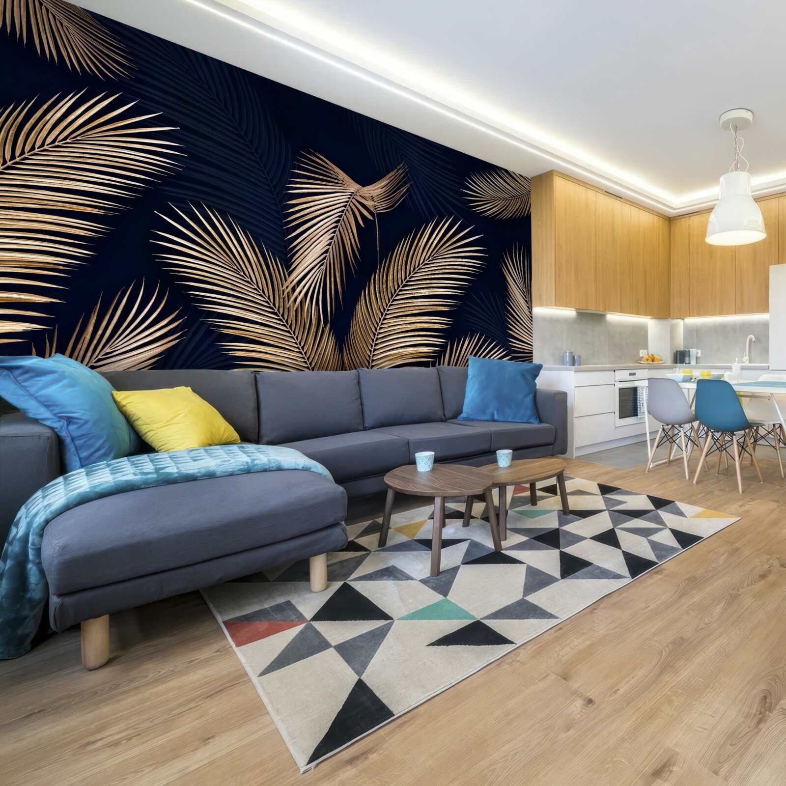 Papier peint fond sombre décoré de plumes d'or