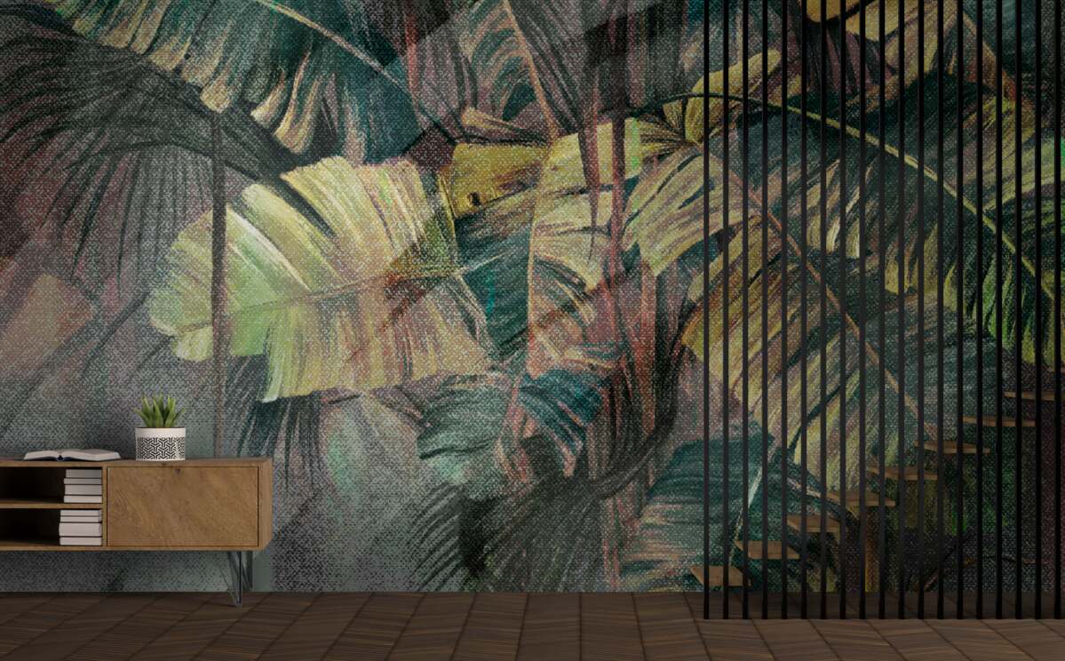 Papier peint les feuilles de palmier, épaisses et luxuriantes, sous la pluie battante