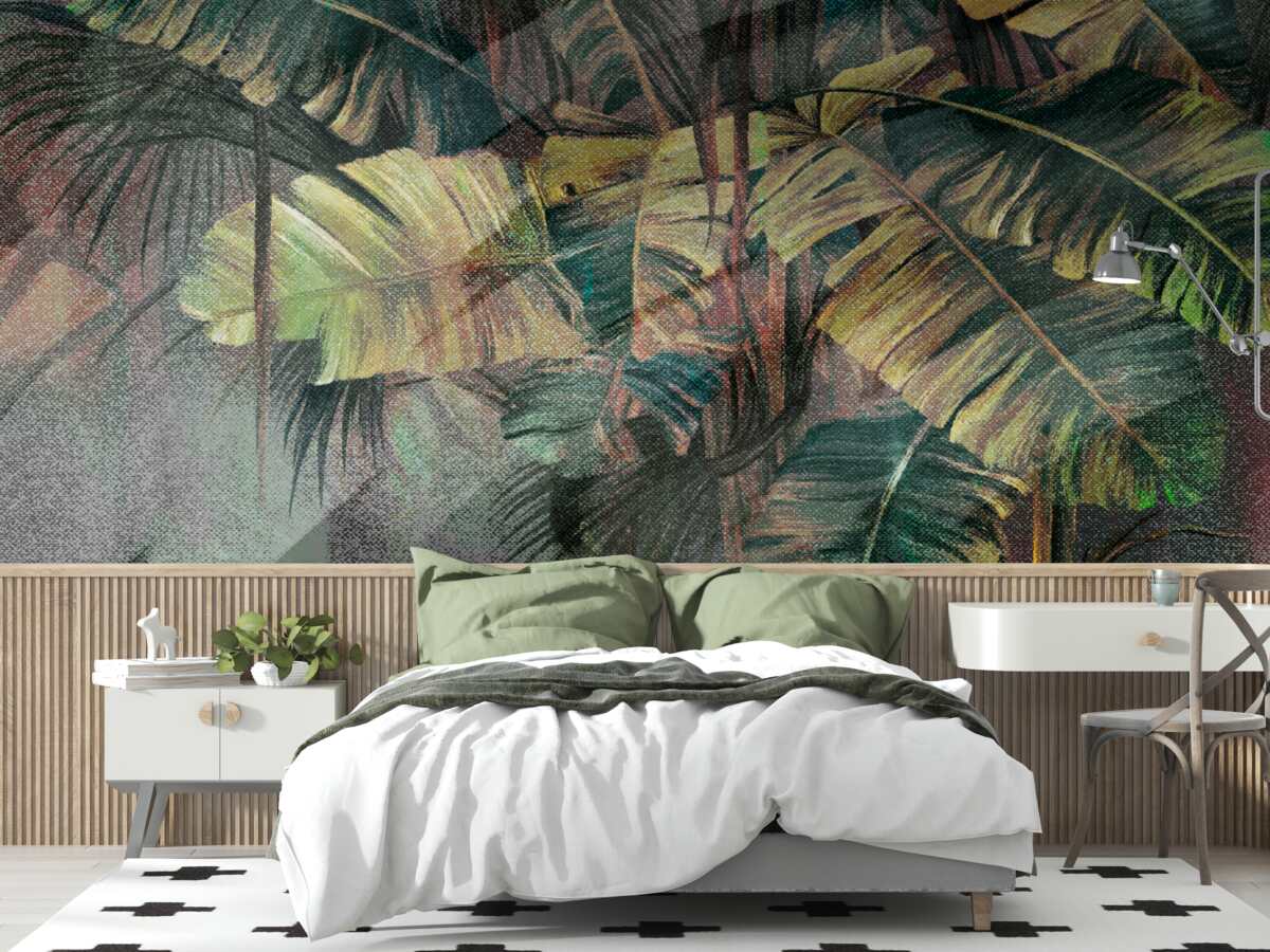 Papier peint les feuilles de palmier, épaisses et luxuriantes, sous la pluie battante