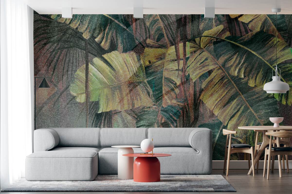 Papier peint les feuilles de palmier, épaisses et luxuriantes, sous la pluie battante