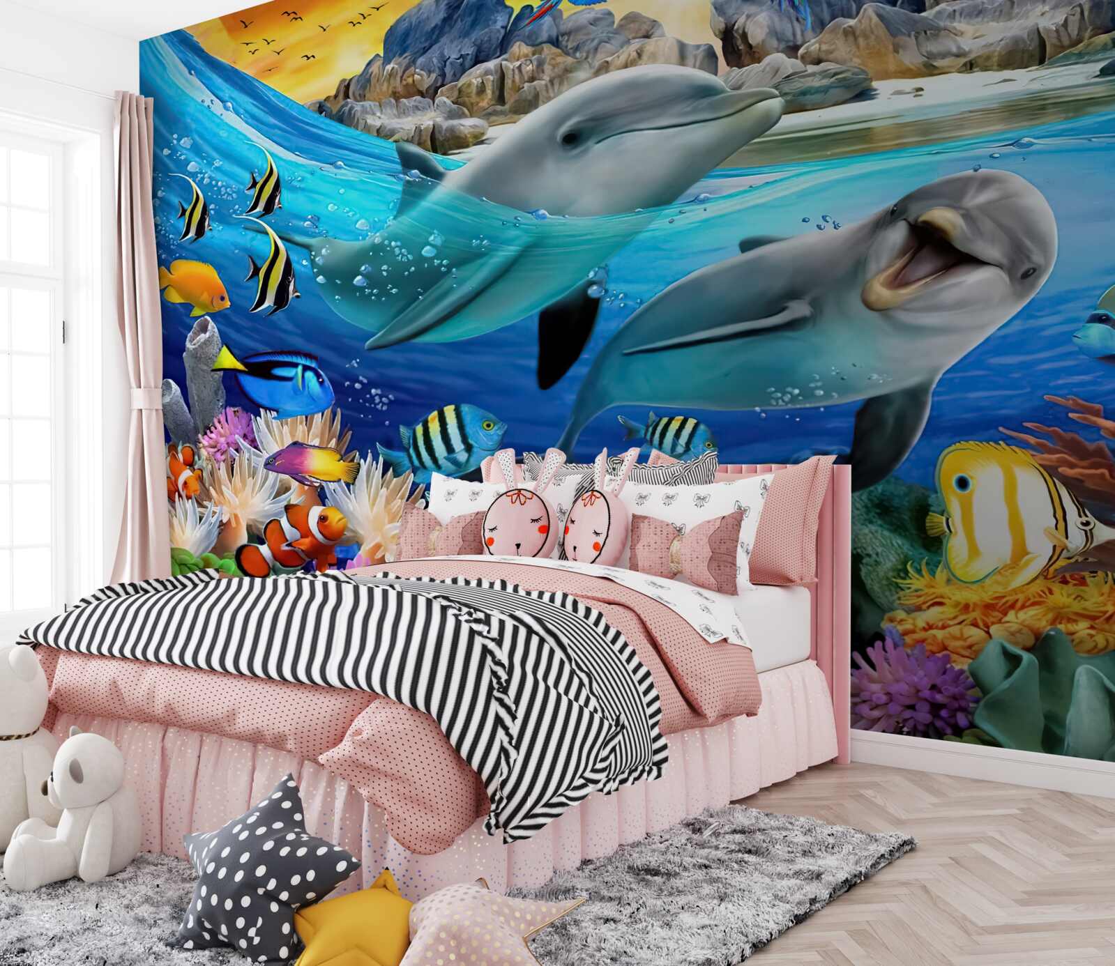 Papier peint les dauphins nagent à la surface de l'eau