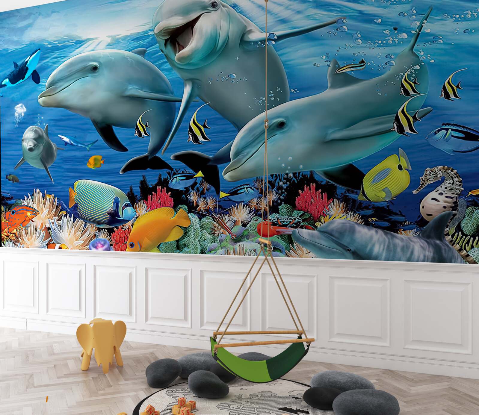 Papier peint les dauphins et les poissons sourient sous l'eau