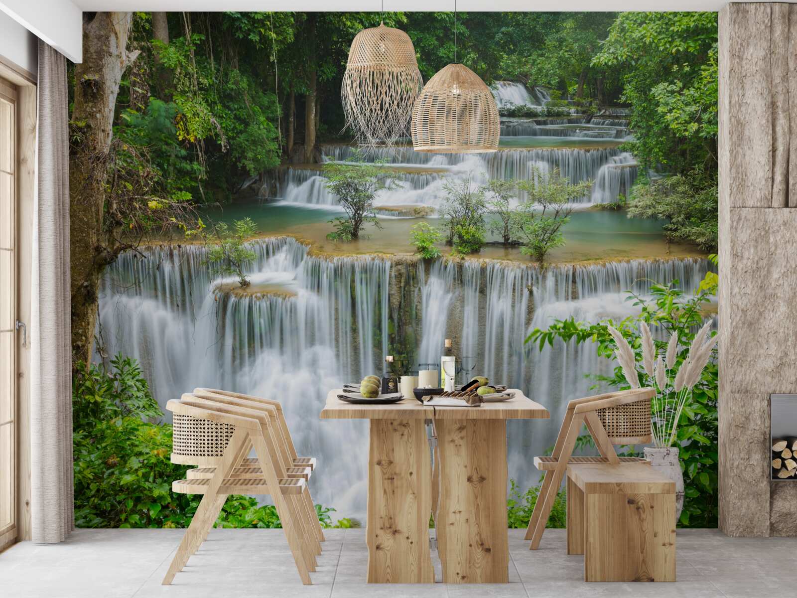 Papier peint une cascade majestueuse d'où l'eau tombe rapidement avec un bruit assourdissant