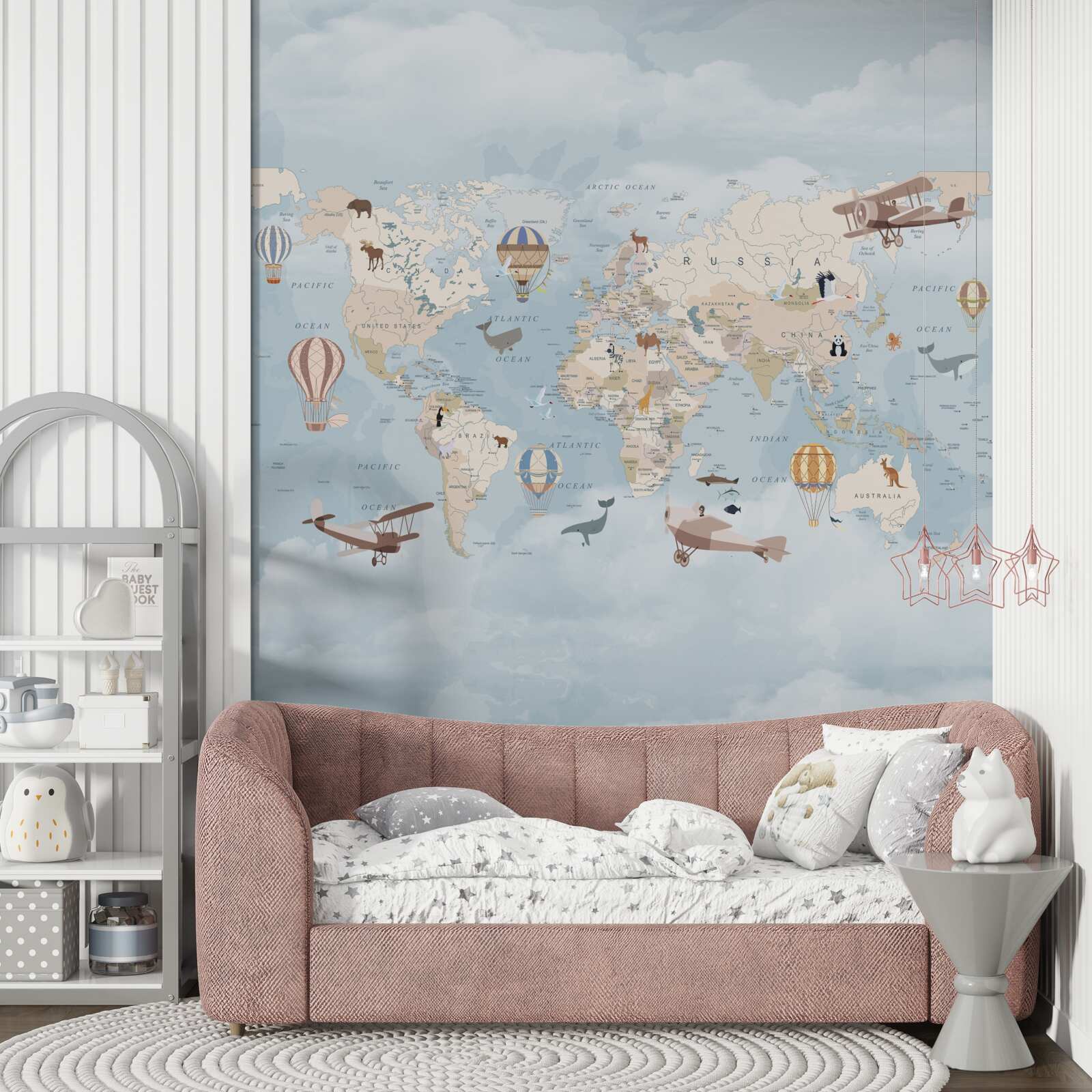 Papier peint carte du monde sur fond de ciel nuageux