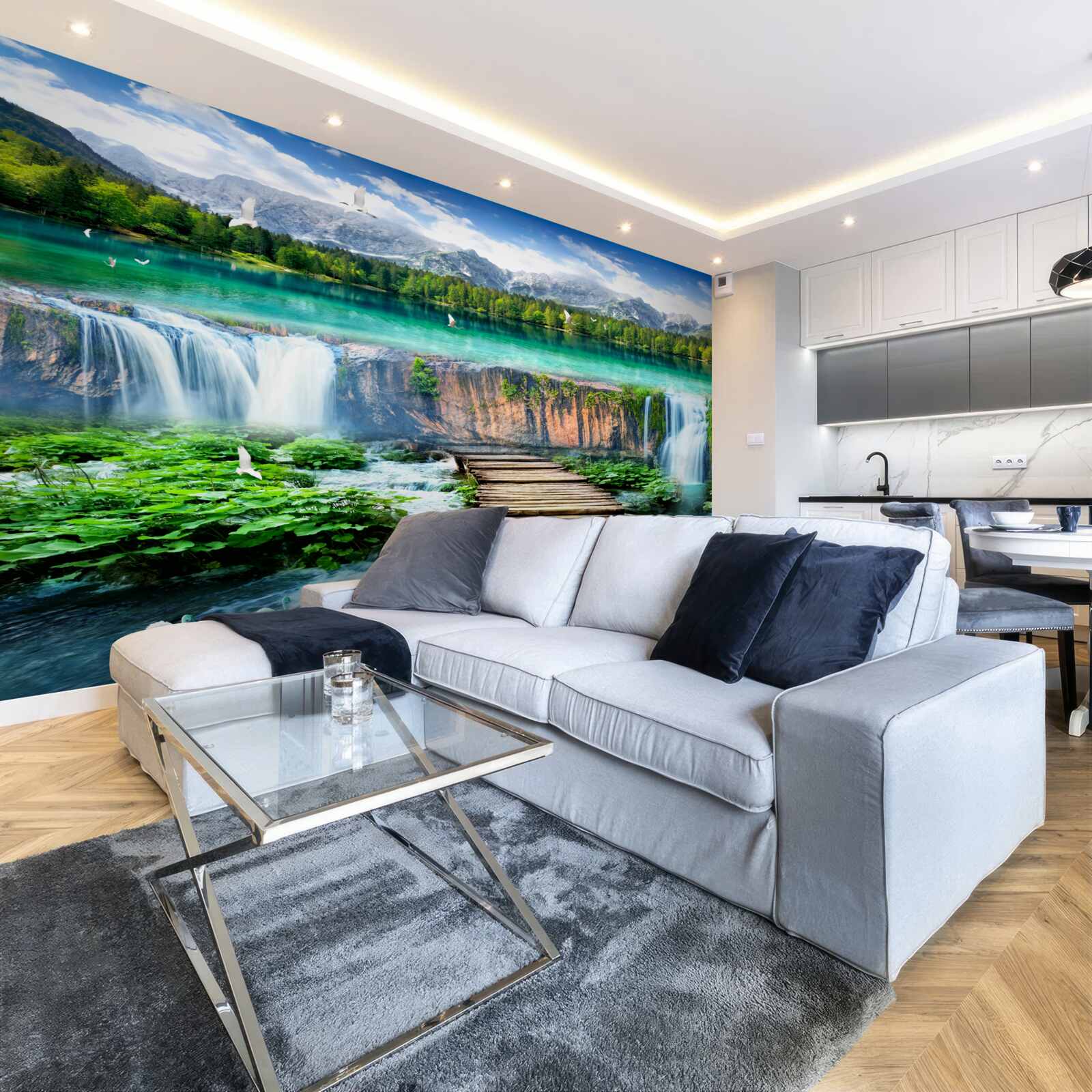 Papier peint pont en bois menant à la base de la chute d'eau