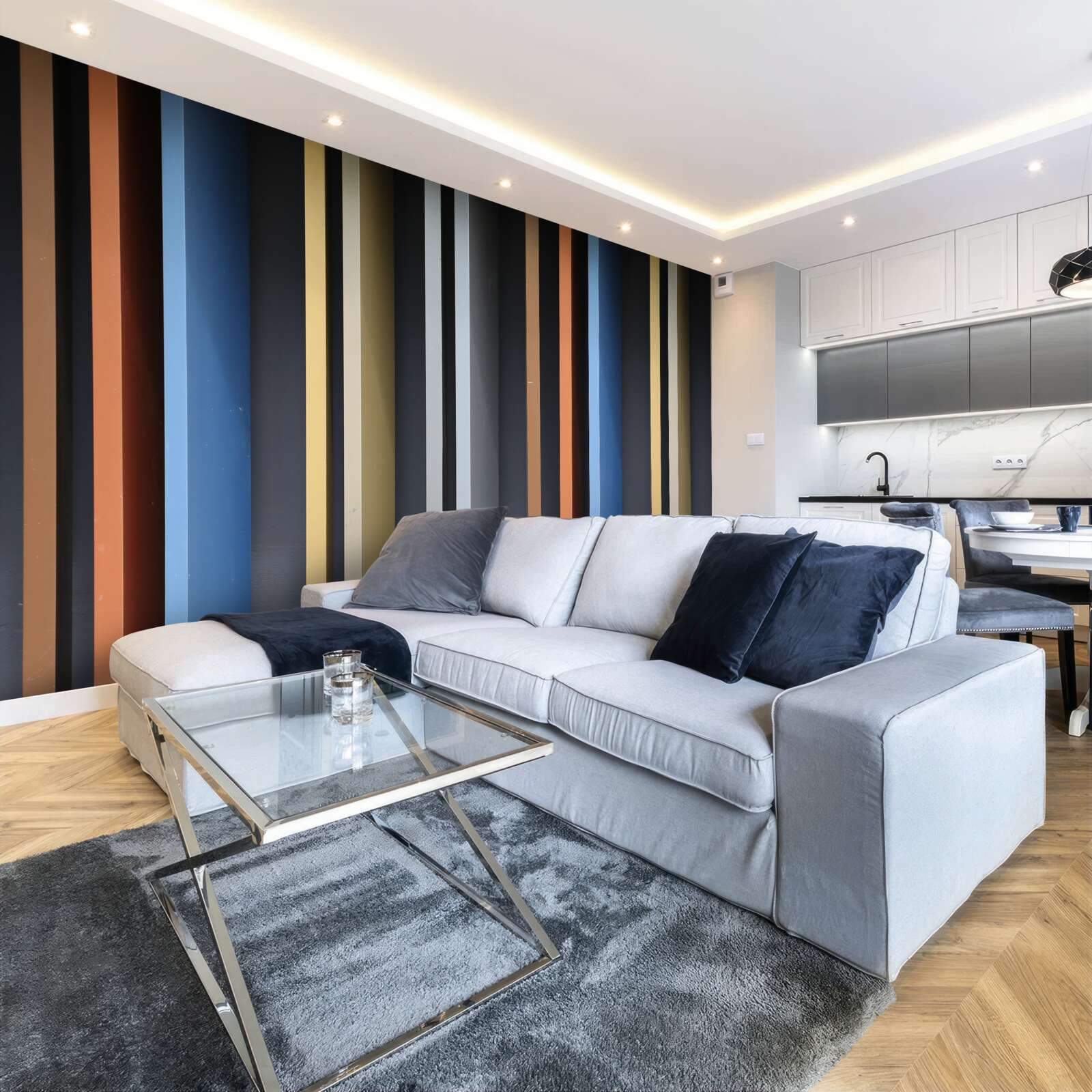 Papier peint des lignes de couleurs vives qui s'étendent verticalement