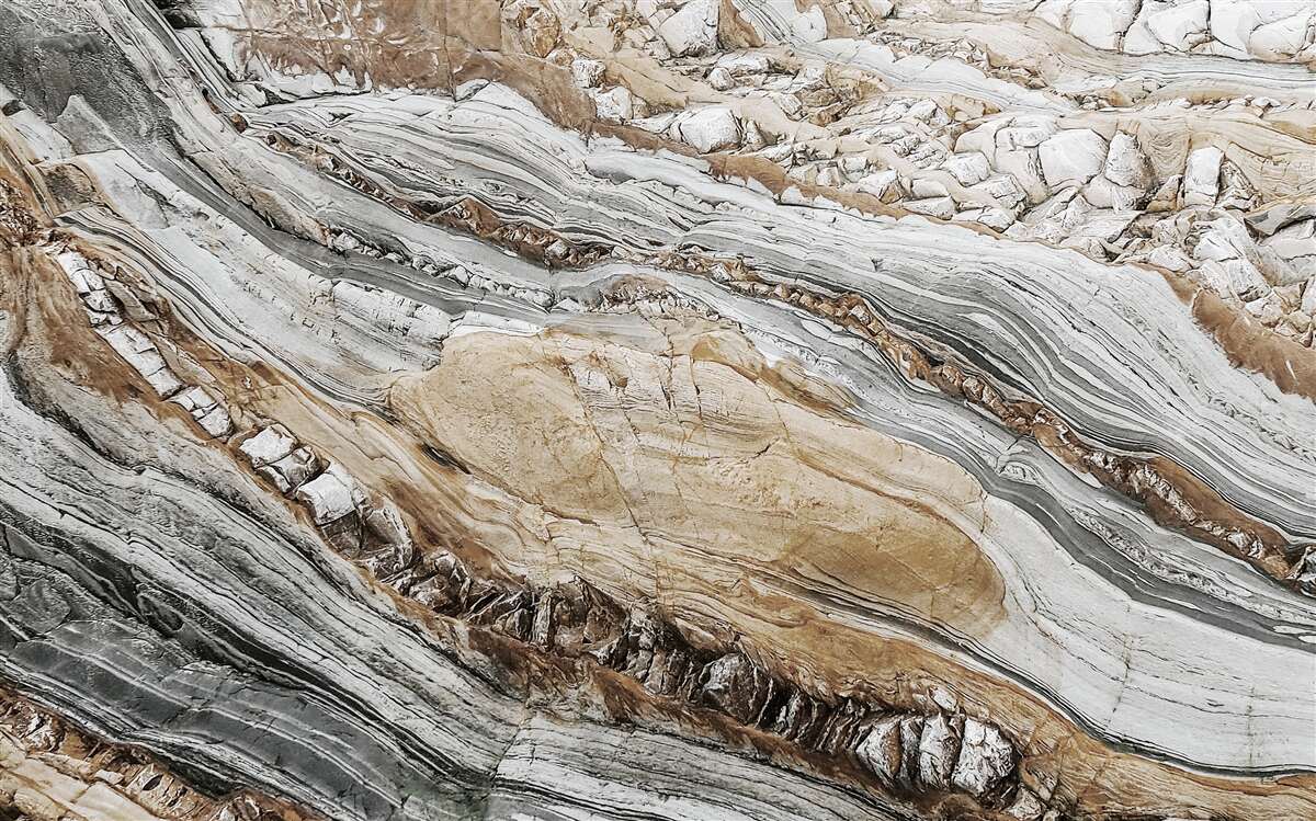 Papier peint côte de la mer rocailleuse