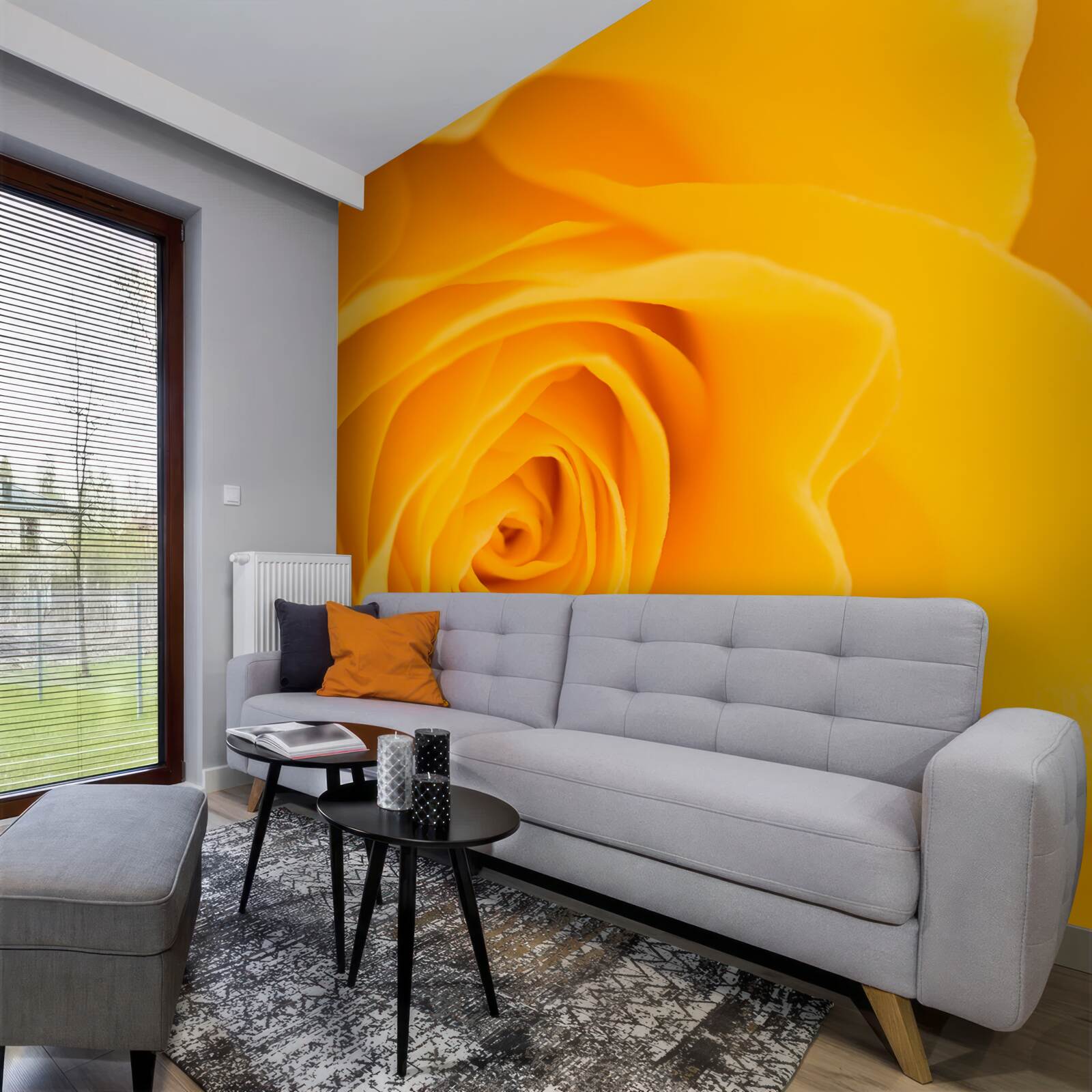 Papier peint fleur de rose jaune luxuriante